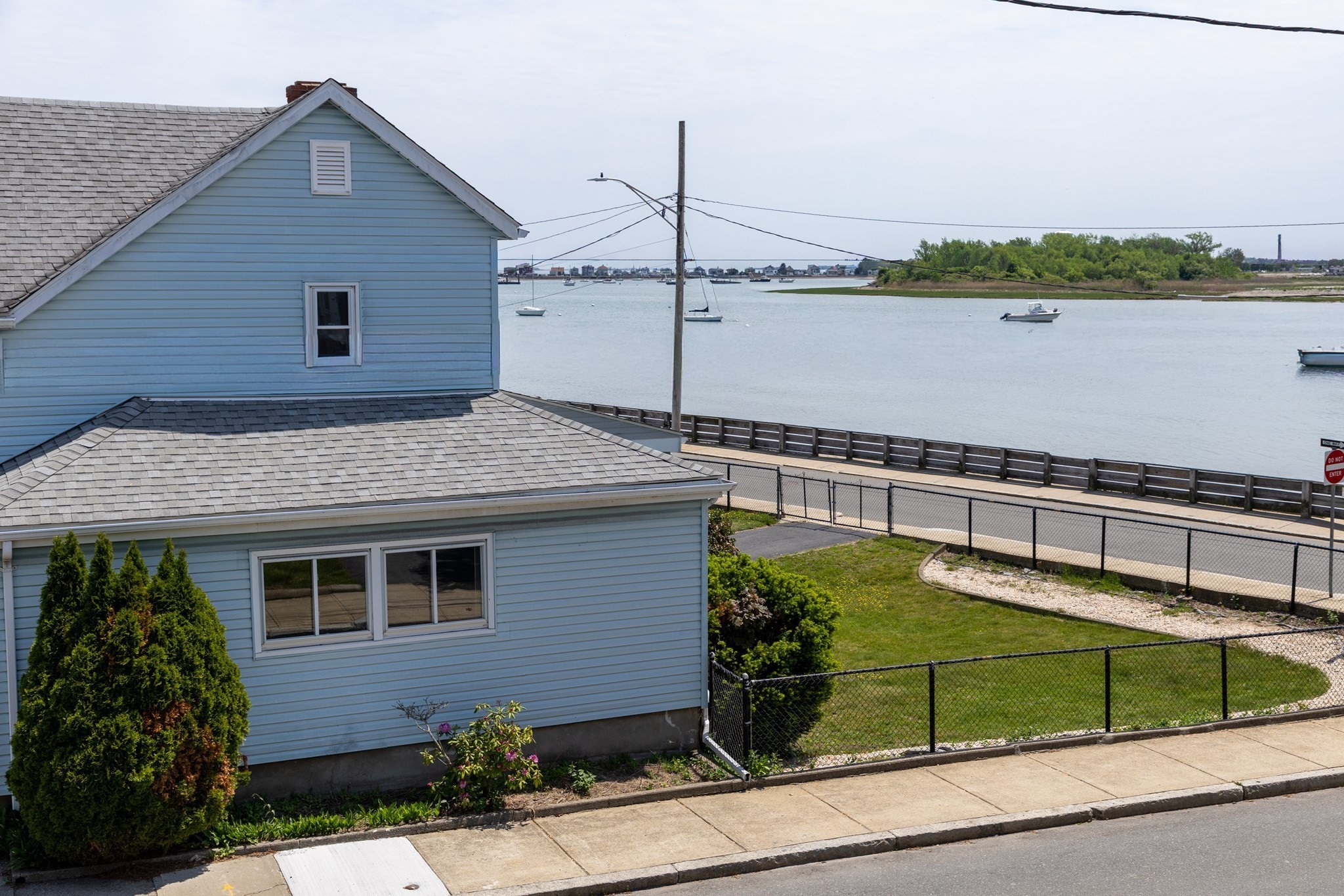 118 Sunnyside Ave. Winthrop Massachusetts United States, Sale Pending, residential, , HouZingo