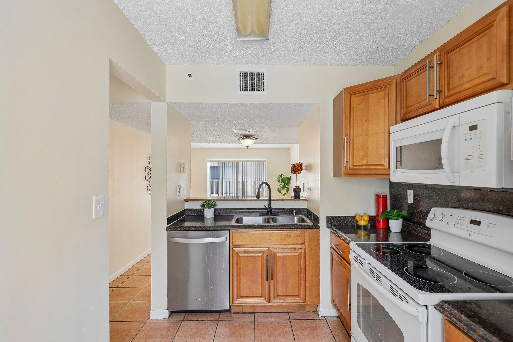 167 RIVIERA Circle Weston Florida United States, for Sale, residential, Radmila Mandel, Florida Sky Realty Group