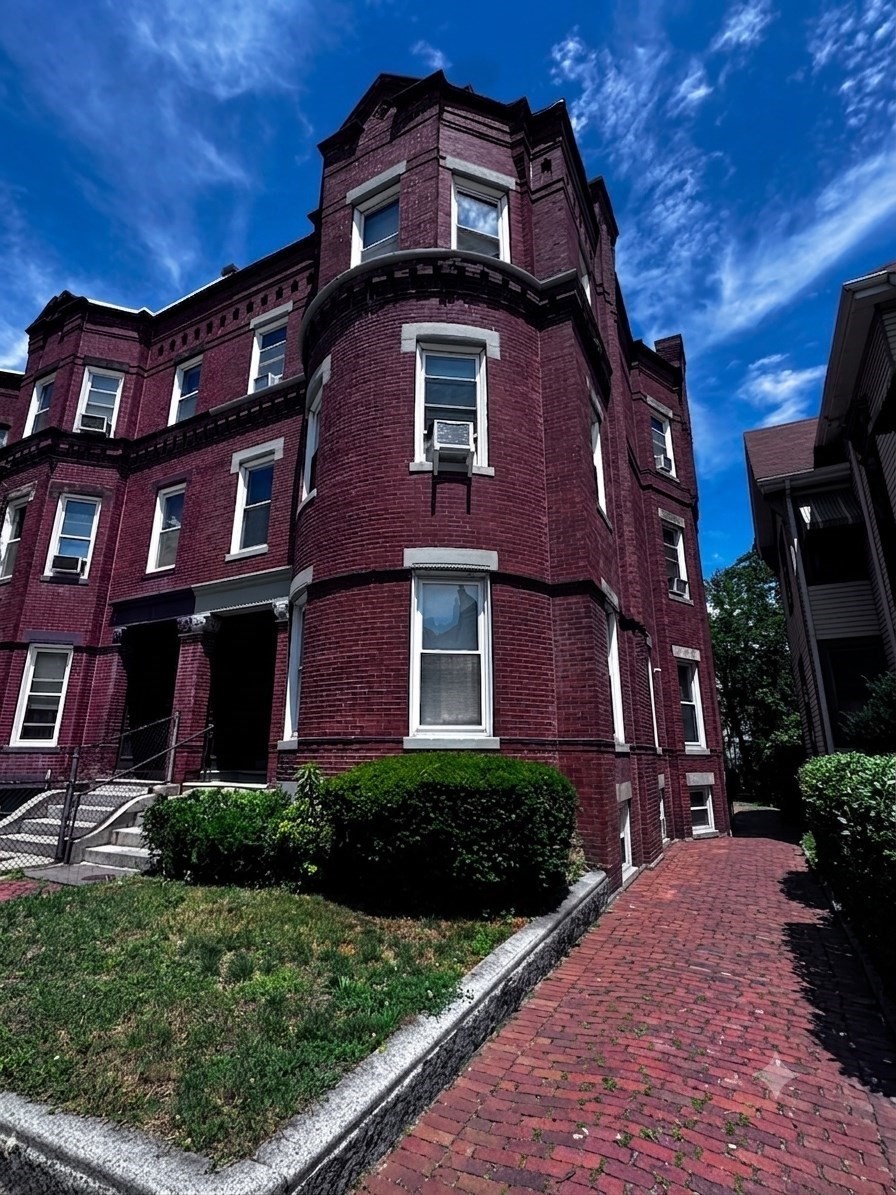 38 Moreland St  UNIT 1 Boston Massachusetts United States, for Sale, residential,  , The Edwards Realty Team - Barrett Sotheby's International Realty