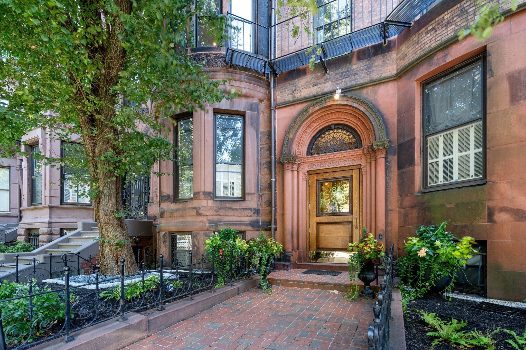 280 Commonwealth Ave  UNIT 102 Boston Massachusetts United States, for Sale, residential,  , The Edwards Realty Team - Barrett Sotheby's International Realty