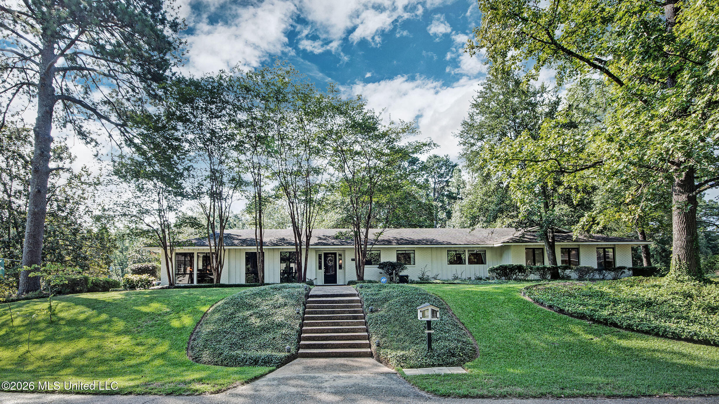 1955 Douglass Drive Jackson Mississippi United States, for Sale, residential, Jessica McLaurin, Rezults Realty, LLC