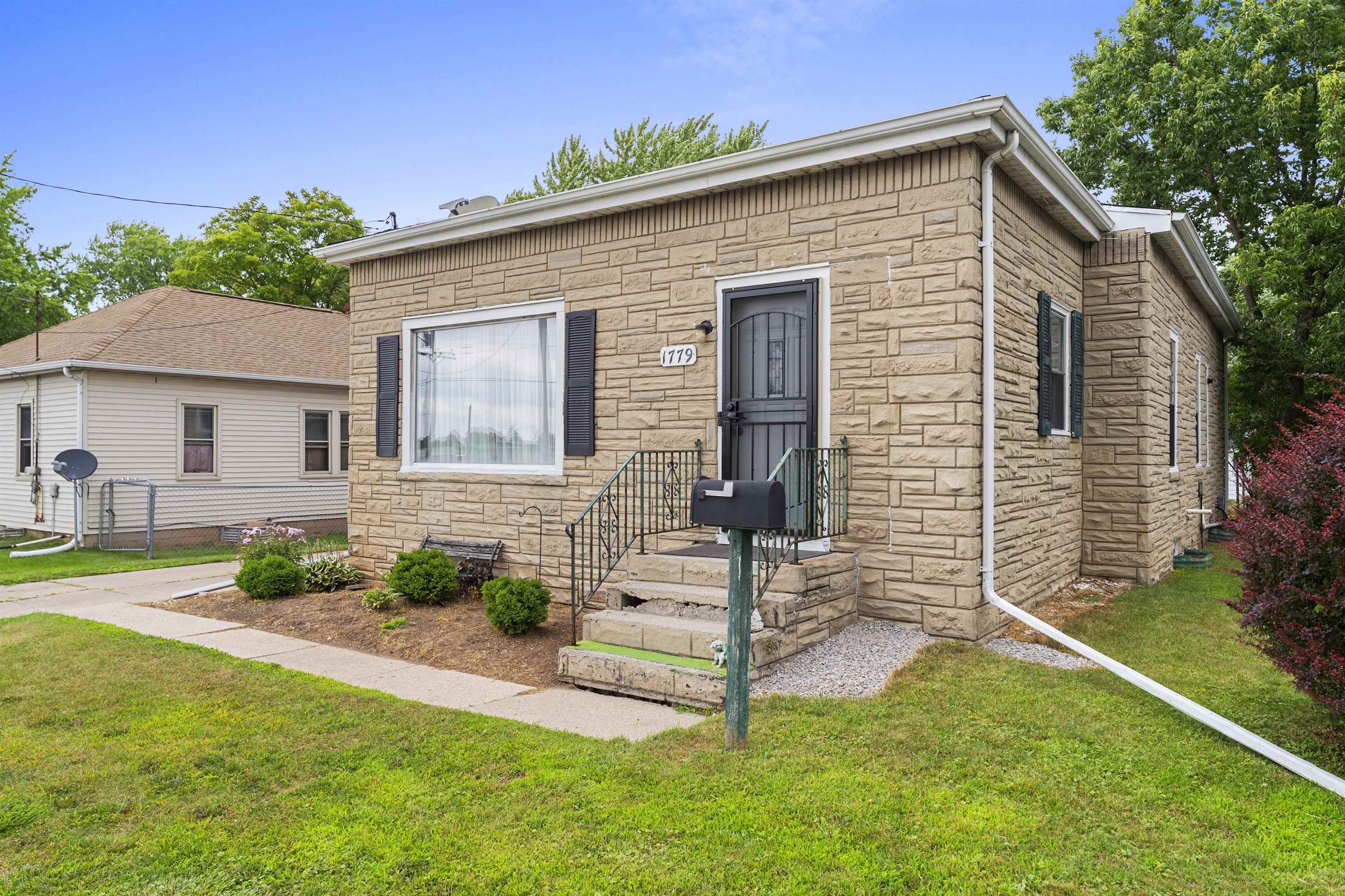 1779 E MASON Street Green Bay Wisconsin United States, for Sale, residential,  , Fireside Realty LLC