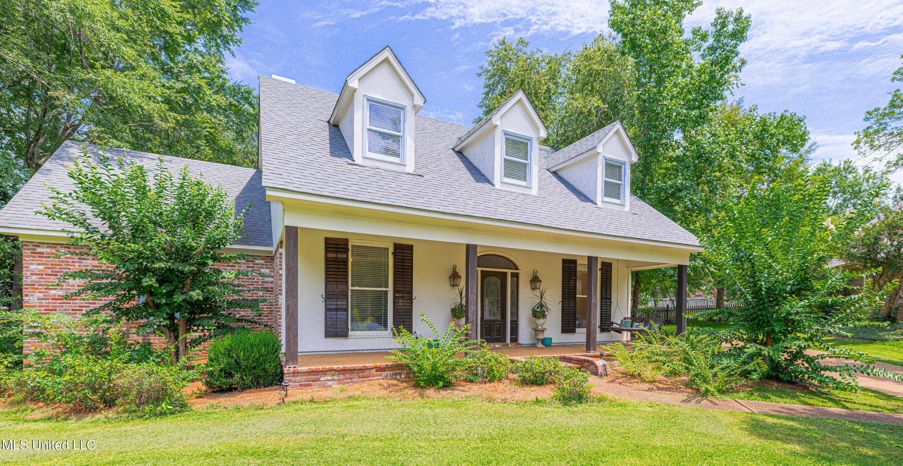 102 Westfield Road Ridgeland Mississippi United States, for Sale, residential, Jessica McLaurin, Rezults Realty, LLC