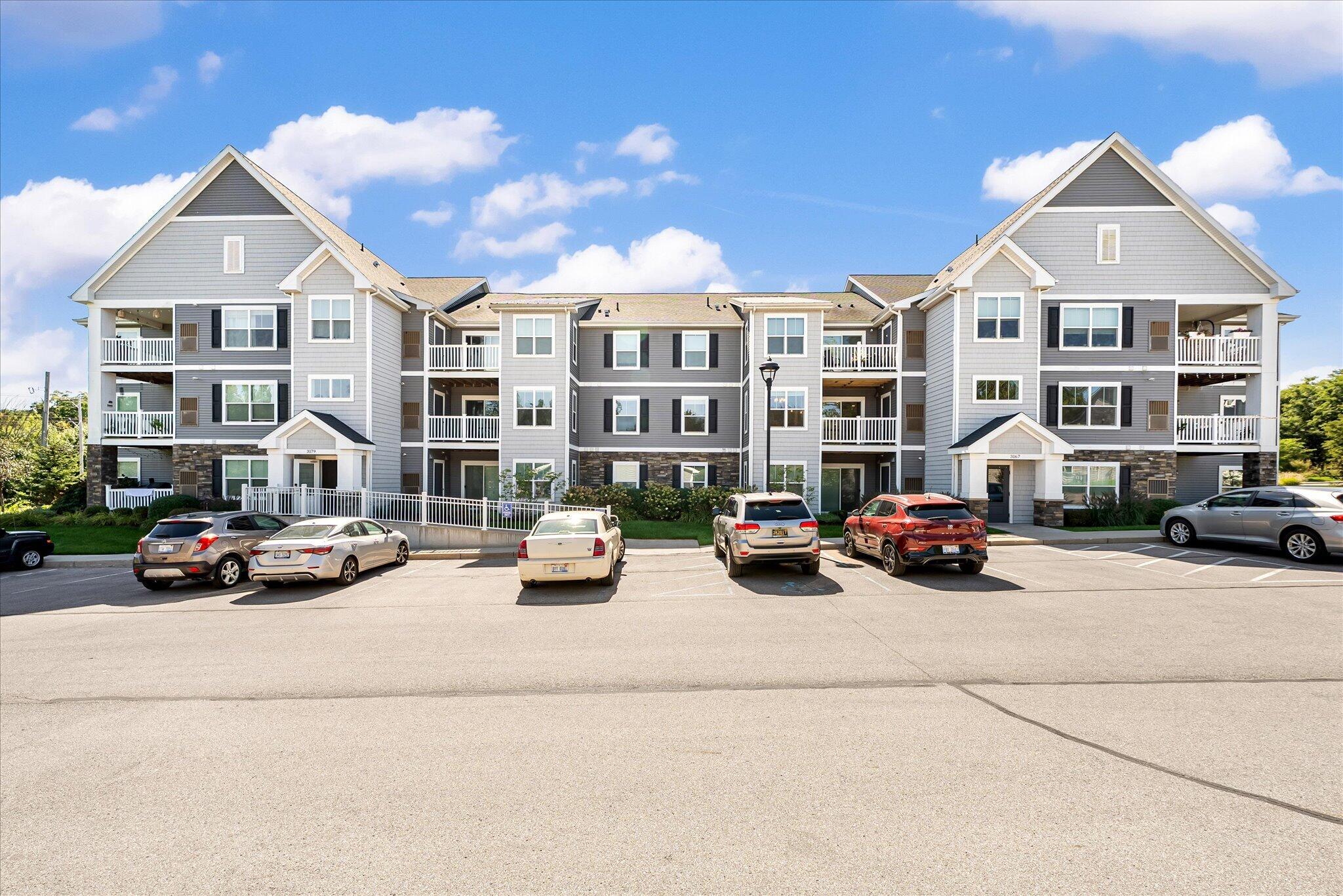 3167 Blairview Parkway APT 203 Kentwood  United States, for Sale, residential, Allison Koetsier, Compass Realty Services