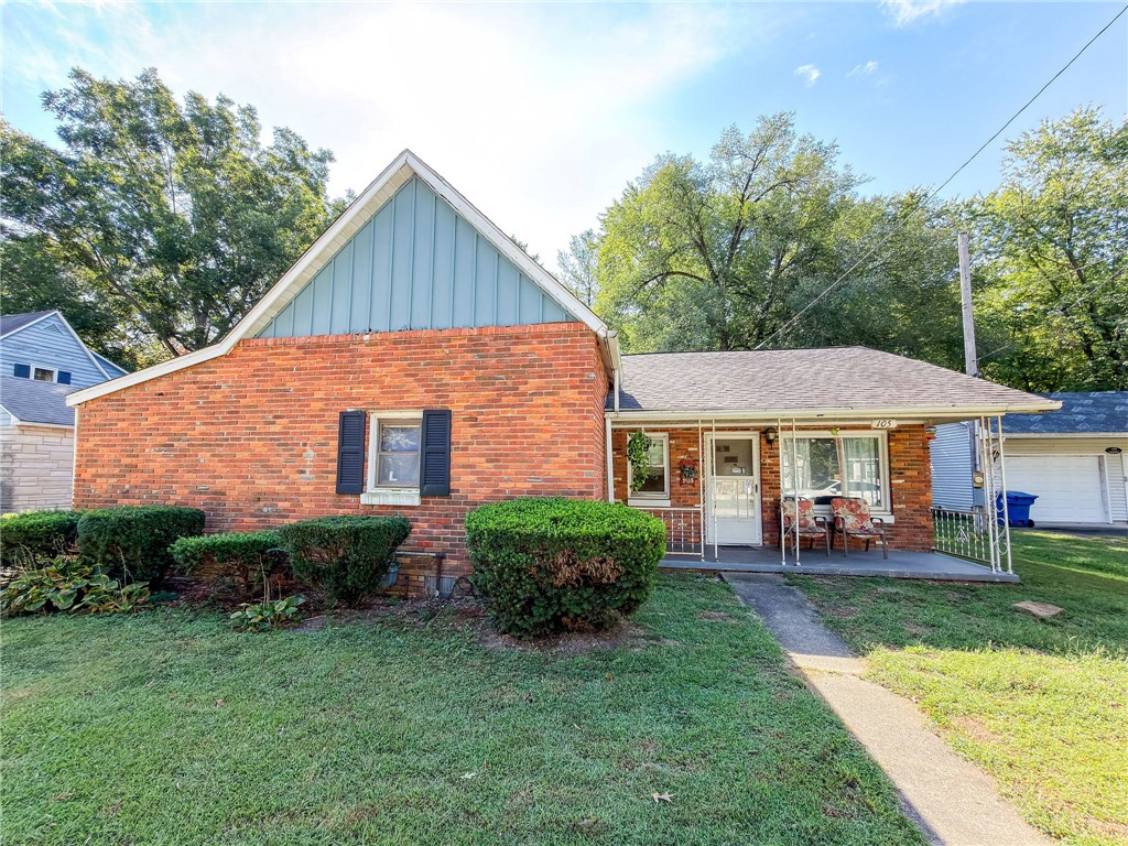 105 E Cherry Street Hutsonville Illinois United States, for Sale, residential, Reuben Stence, Stence Realty Team