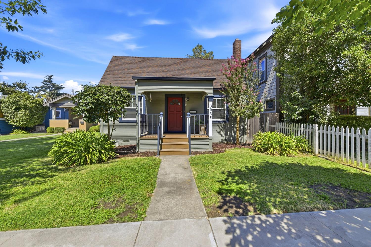 3035 Marshall Way Sacramento California United States, for Sale, residential, , Royalty Property Management & Realty