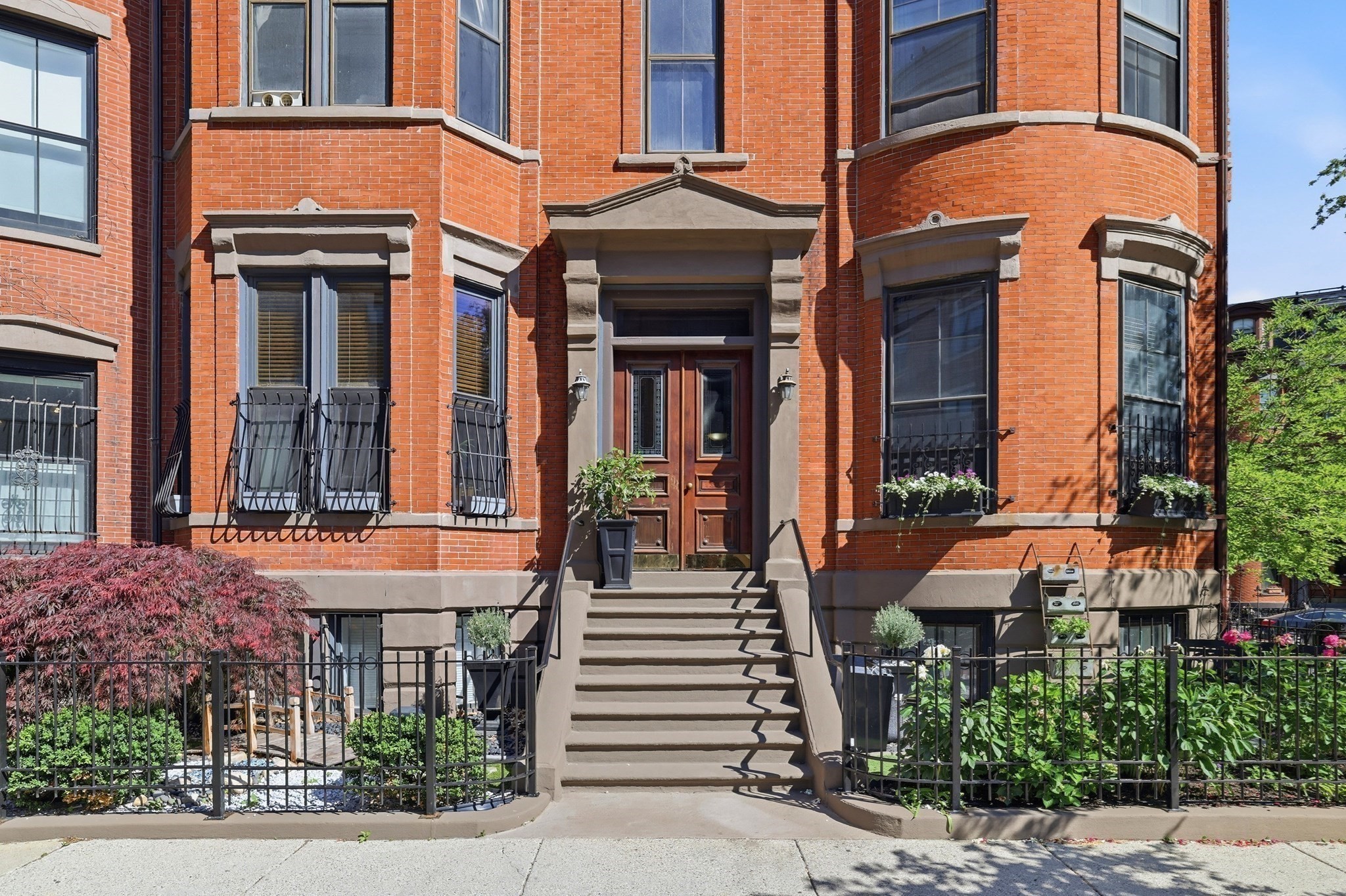 312 Columbus Ave  UNIT 4 Boston Massachusetts United States, for Sale, residential, Darcy Bento, South Boston  Realtor Bento Real Estate Group, Bento Real Estate Group, Inc.