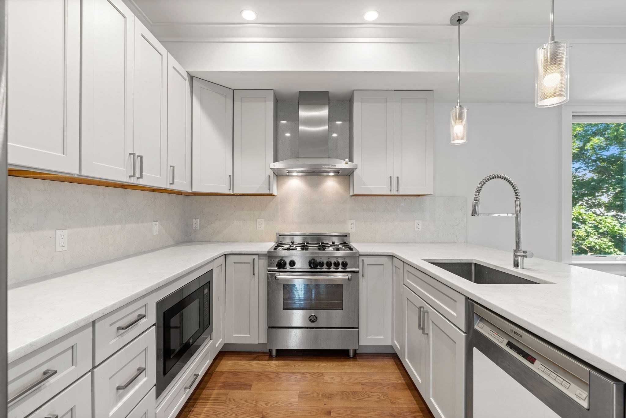 17 Vinton Street  UNIT PH5 Boston Massachusetts United States, for Sale, residential, Darcy Bento, South Boston  Realtor Bento Real Estate Group, Bento Real Estate Group, Inc.