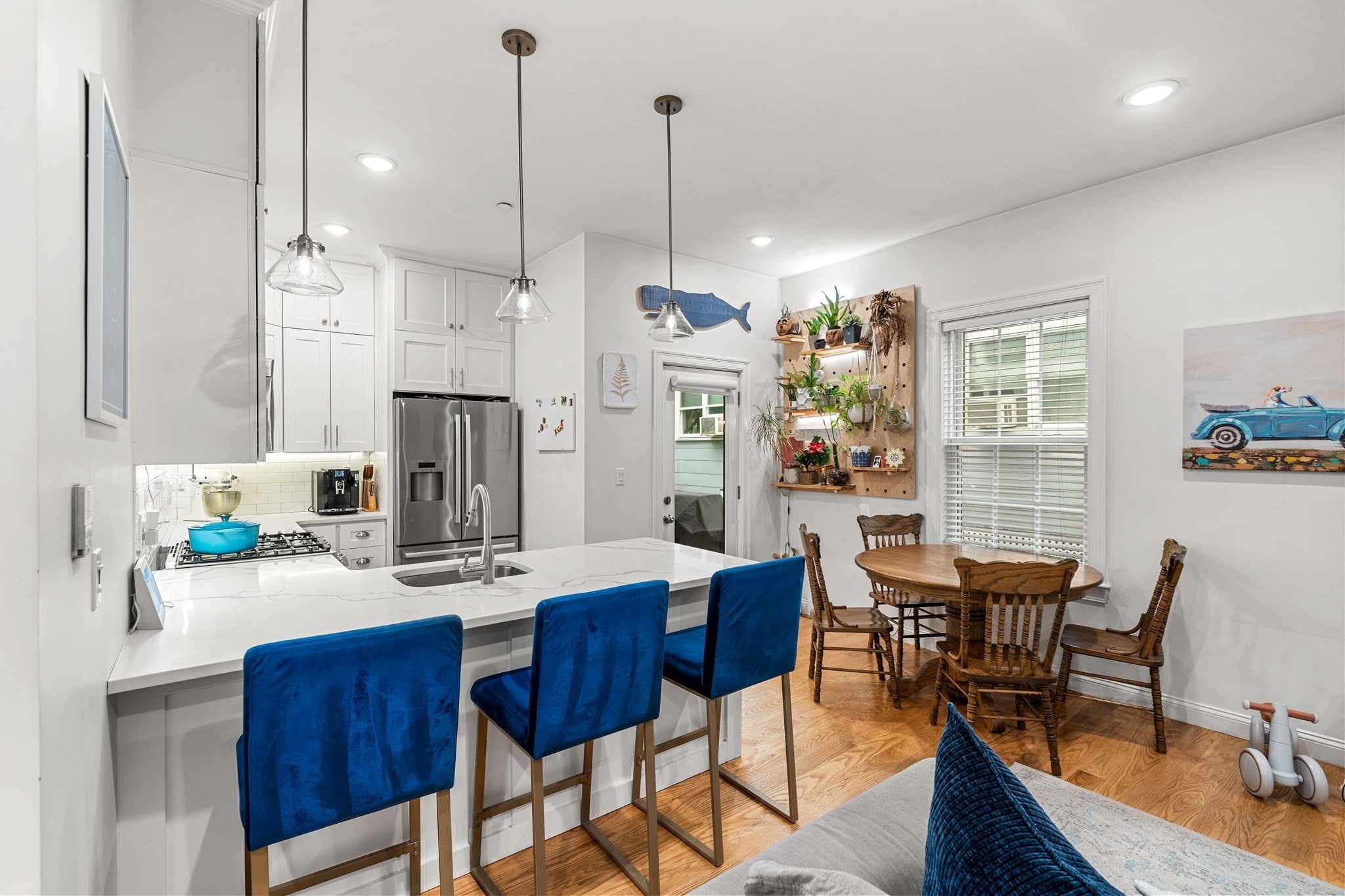 559 East 5th  UNIT 1 Boston Massachusetts United States, for Sale, residential, Darcy Bento, South Boston  Realtor Bento Real Estate Group, Bento Real Estate Group, Inc.