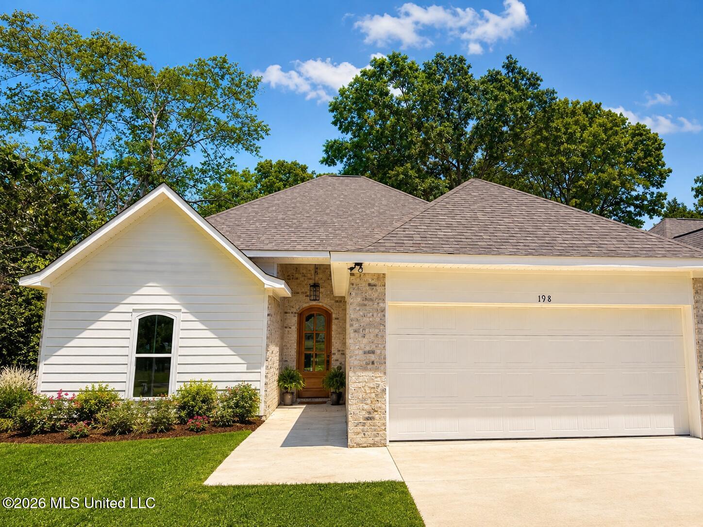 198 Lake Harbor Road Brandon Mississippi United States, for Sale, residential, Jessica McLaurin, Rezults Realty, LLC