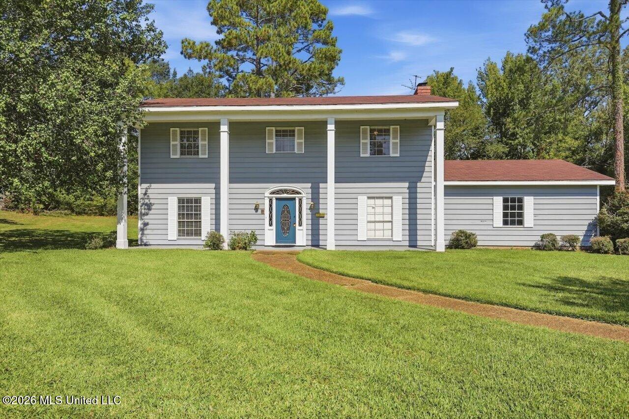 1086 Devonshire Drive Jackson Mississippi United States, for Sale, residential, Jessica McLaurin, Rezults Realty, LLC