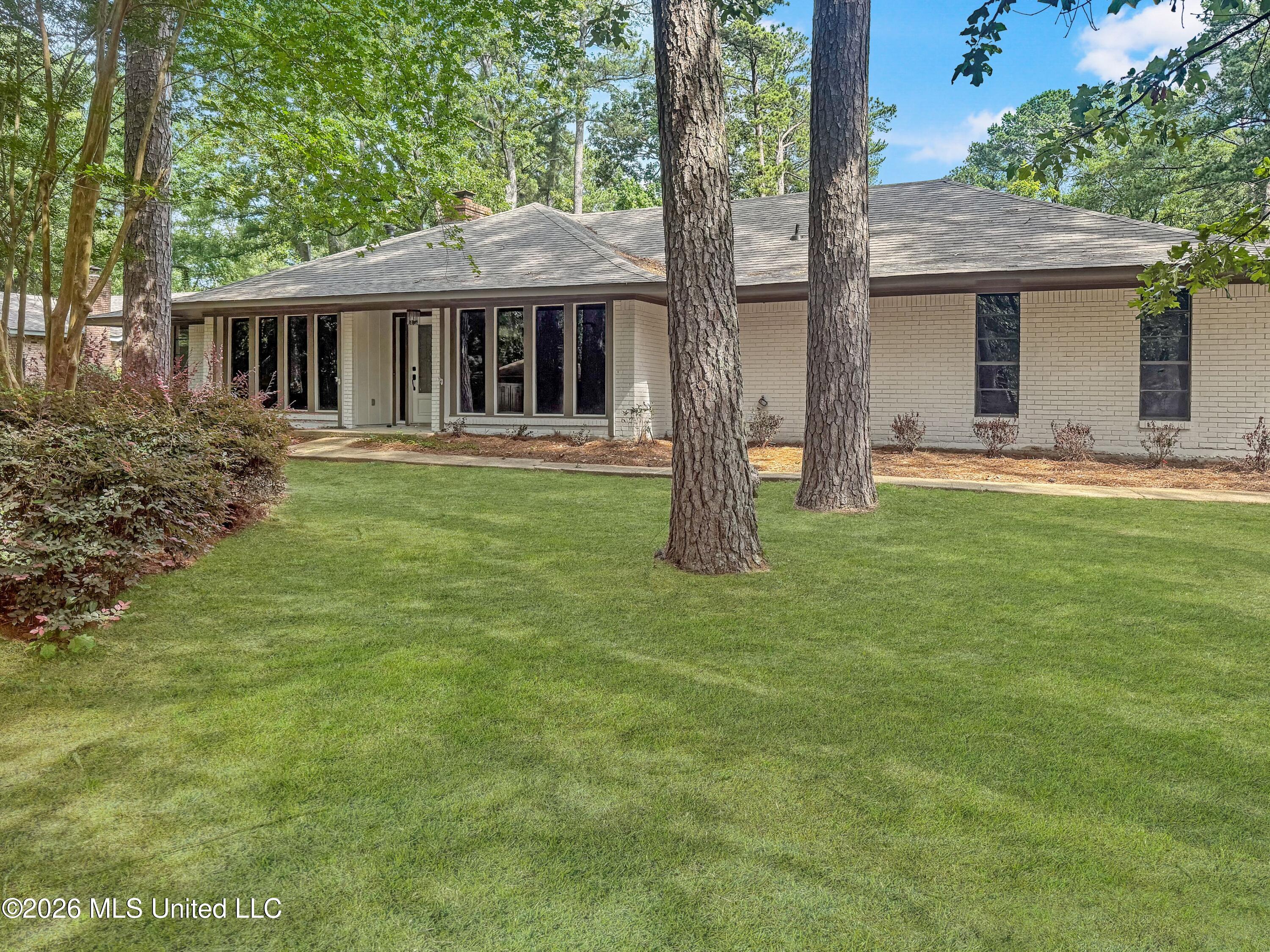 109 Park Lane Brandon Mississippi United States, for Sale, residential, Jessica McLaurin, Rezults Realty, LLC