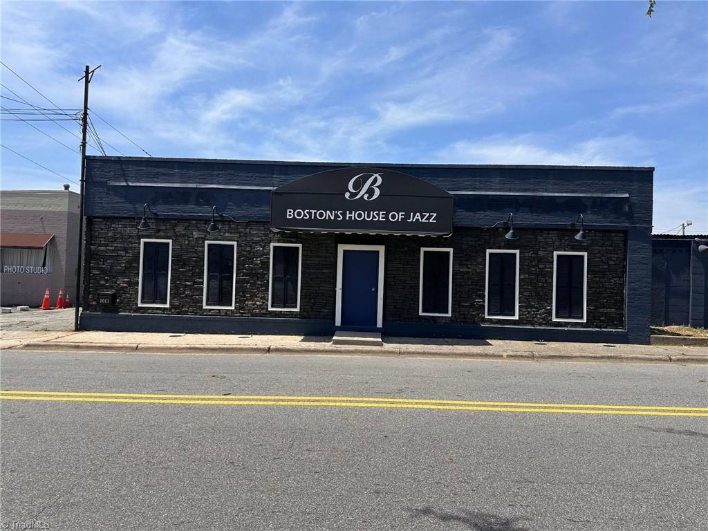 1011 Arnold Street Greensboro North Carolina United States, Sale Pending, commercial,  , The Headley Group Realty