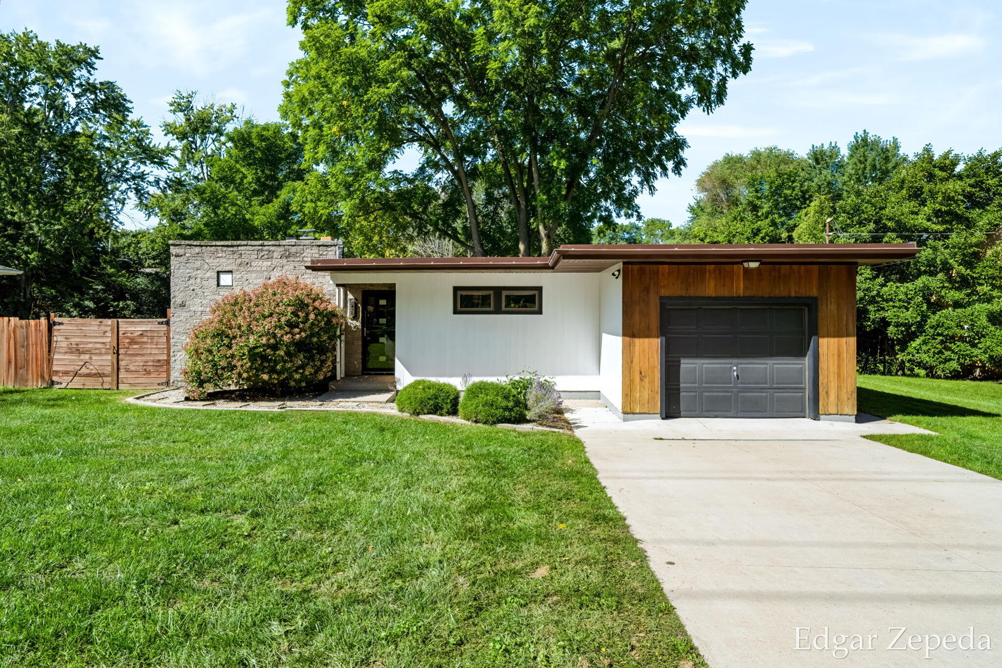 3439 Kalamazoo Avenue Grand Rapids Michigan United States, for Sale, residential,  , RW Daniels Realty