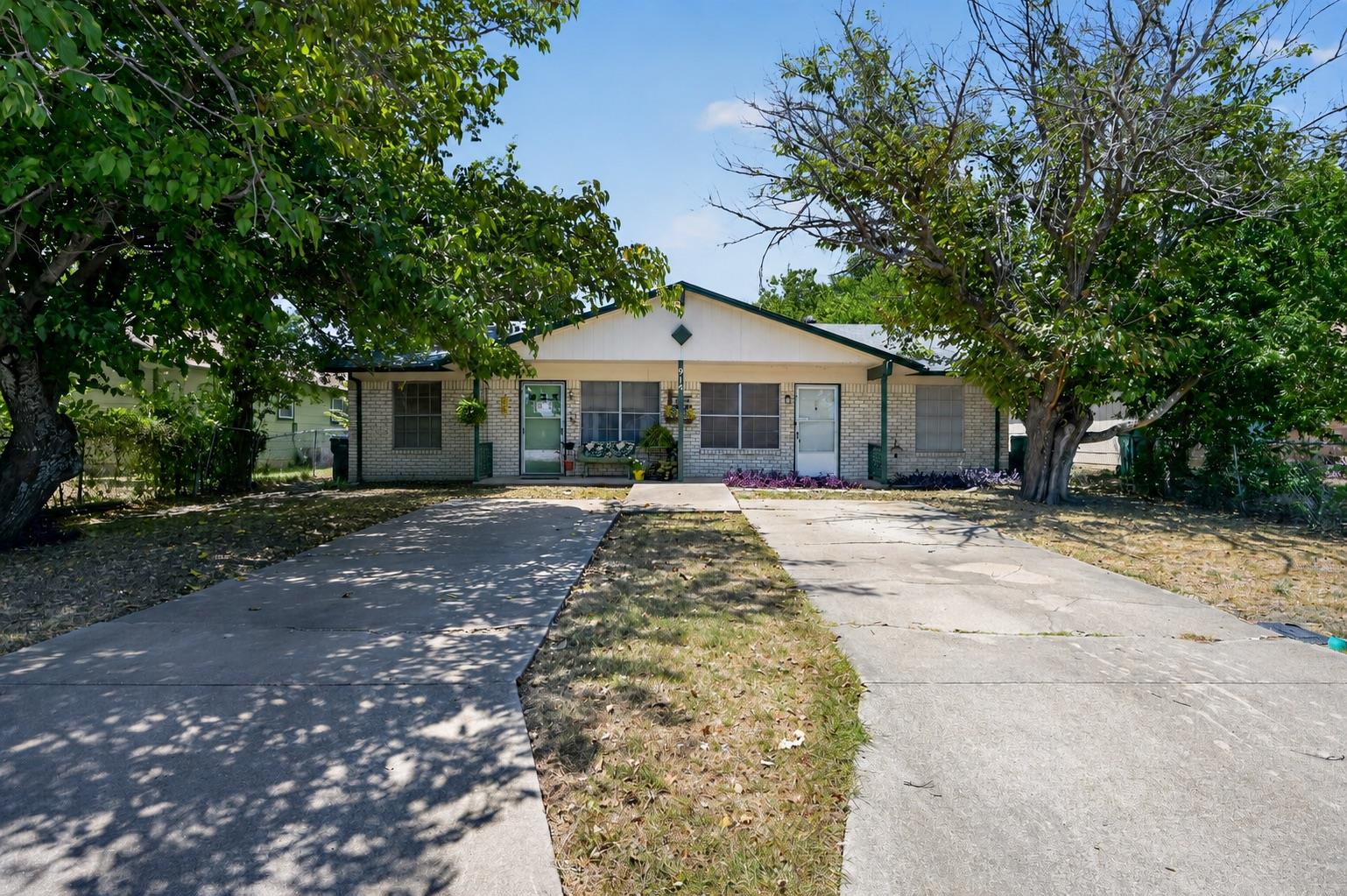 914 Travis LN Harker Heights Texas United States, for Sale, residential, Rita Vera, Central Metro Realty LLC