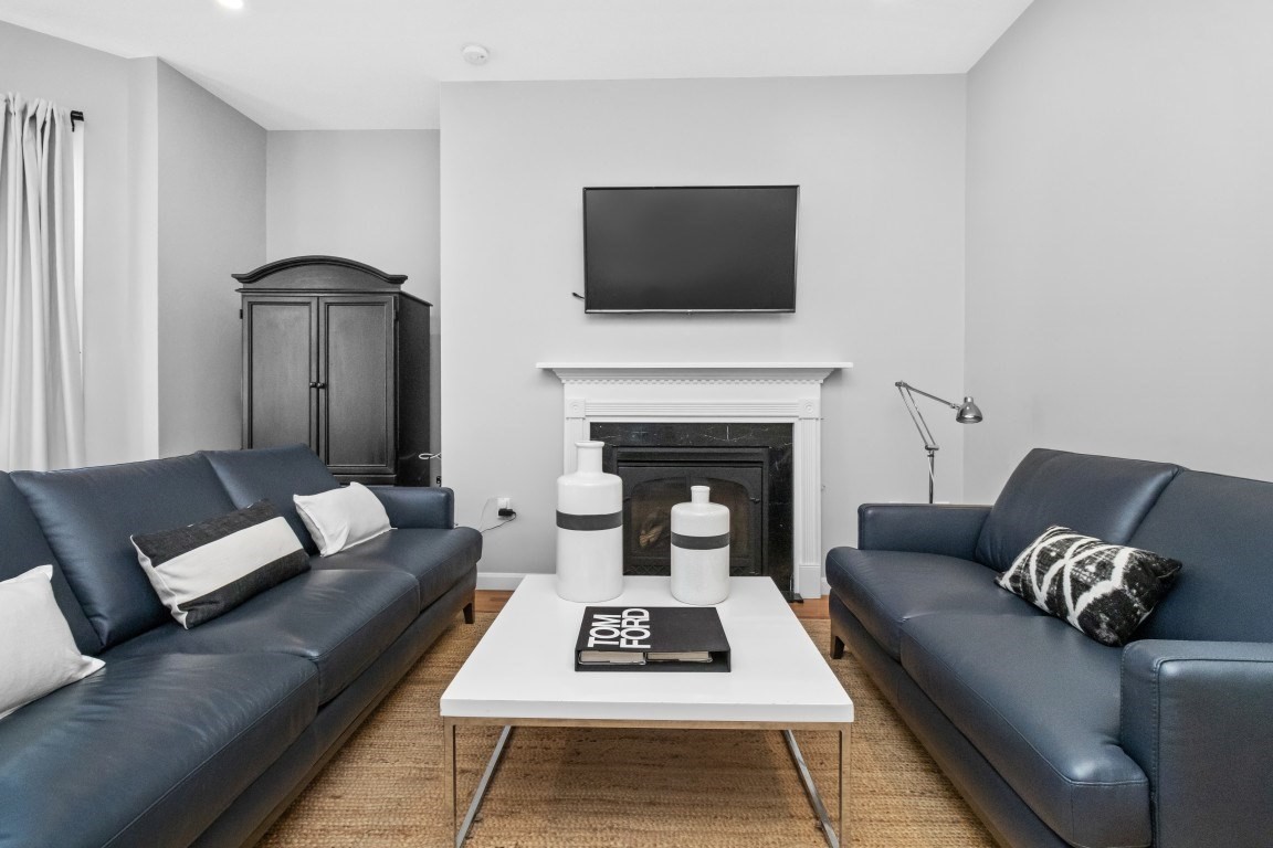 595 East 4th St  UNIT 1 Boston Massachusetts United States, for Sale, residential, Darcy Bento, South Boston  Realtor Bento Real Estate Group, Bento Real Estate Group, Inc.