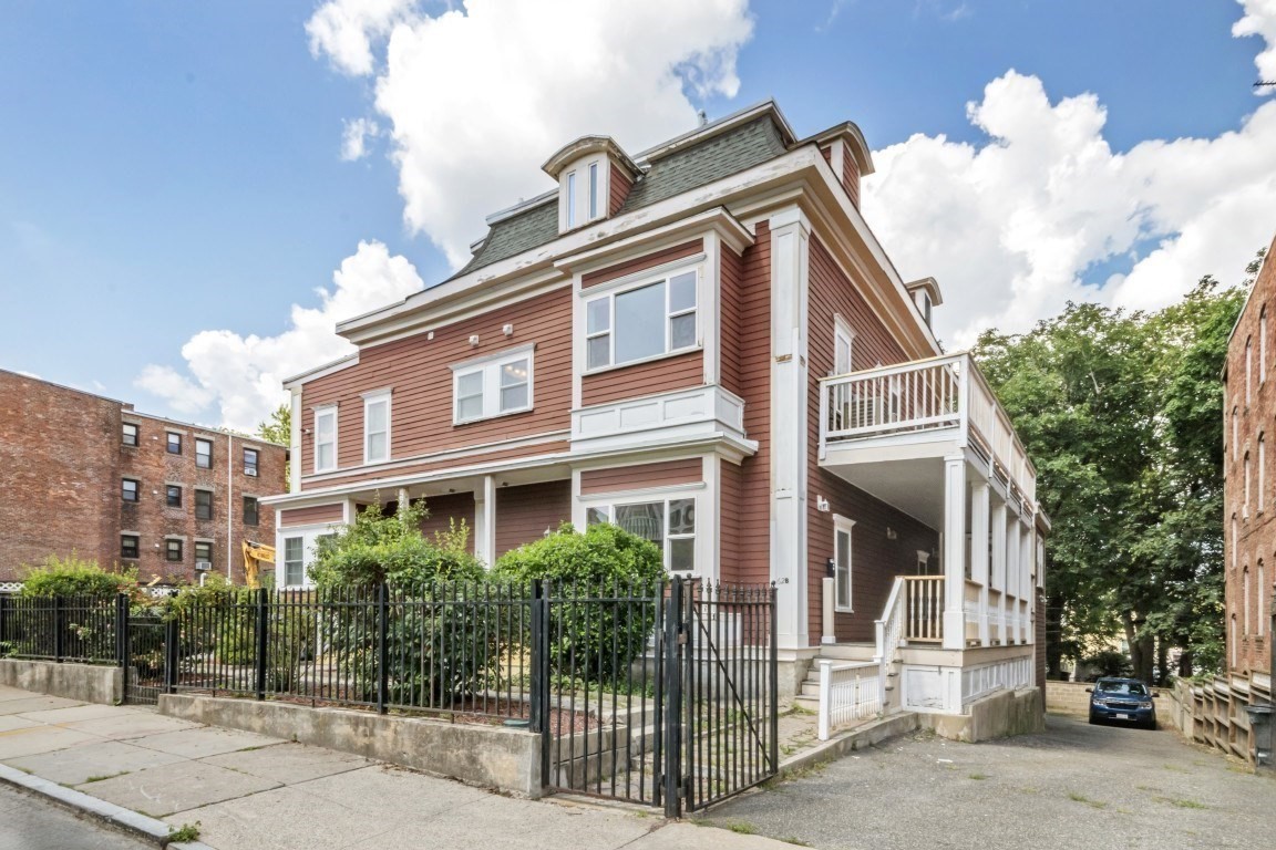 62 Clifford St  UNIT A Boston Massachusetts United States, for Sale, residential,  , The Edwards Realty Team - Barrett Sotheby's International Realty