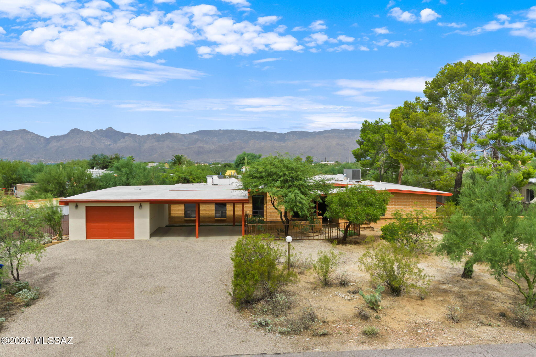 10231 E Discovery Drive Tucson Arizona United States, for Sale, residential, Aaron Lieberman, TIERRA ANTIGUA REALTY