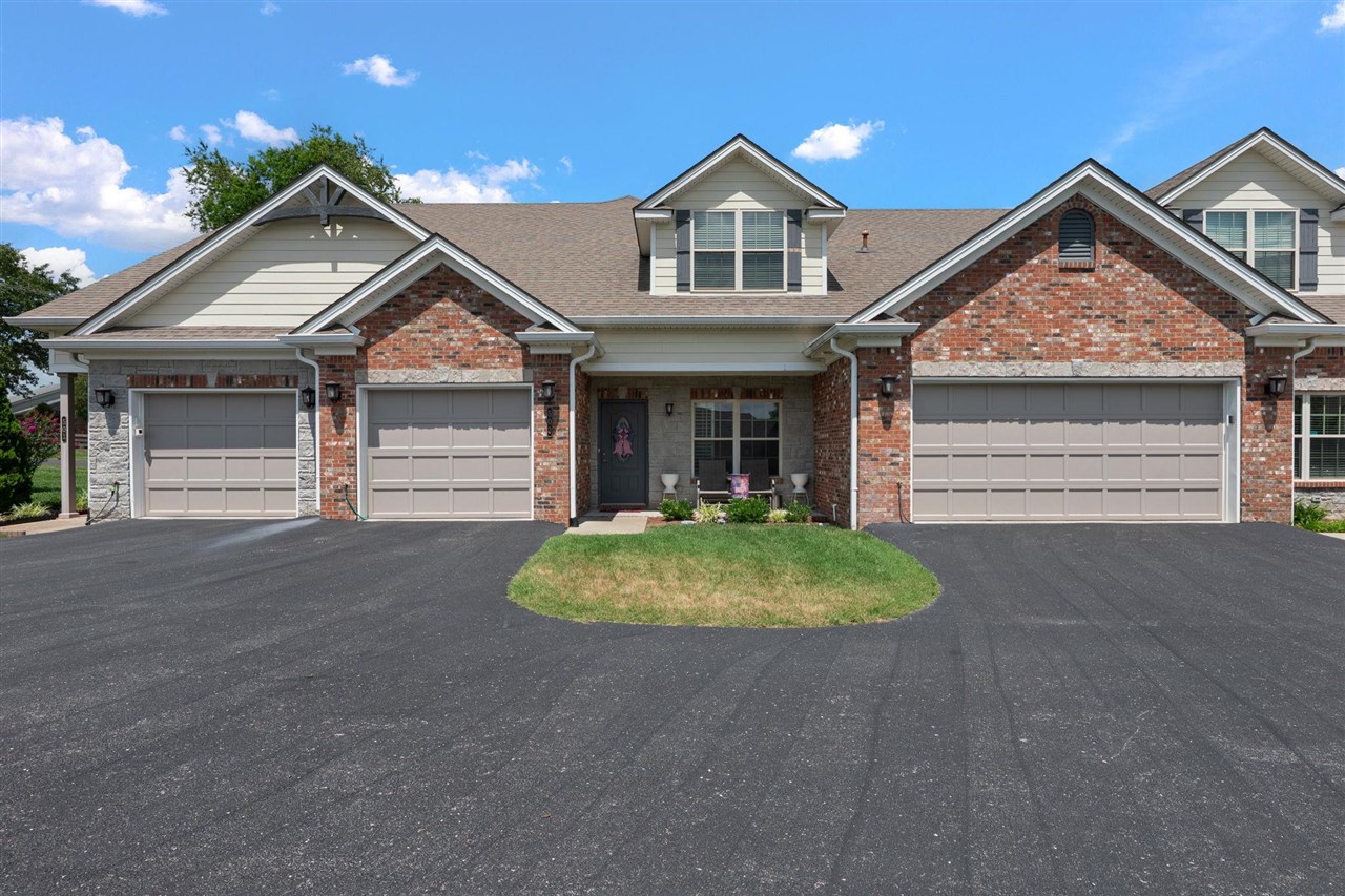 208 Chippewa Drive Bowling Green Kentucky United States, for Sale, residential, Adam Hanes, LPT Realty