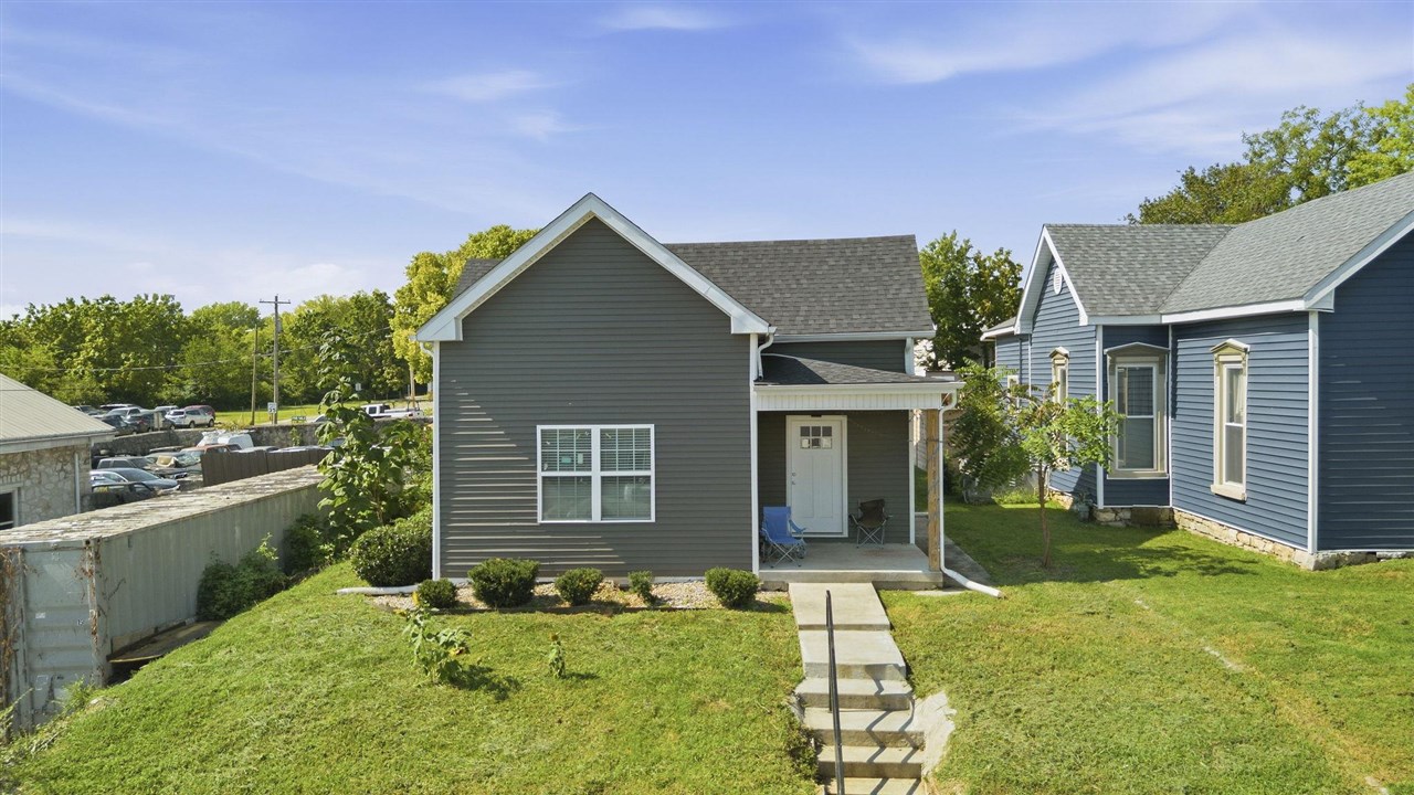 111 W 10th Avenue Bowling Green Kentucky United States, for Sale, residential, Adam Hanes, LPT Realty