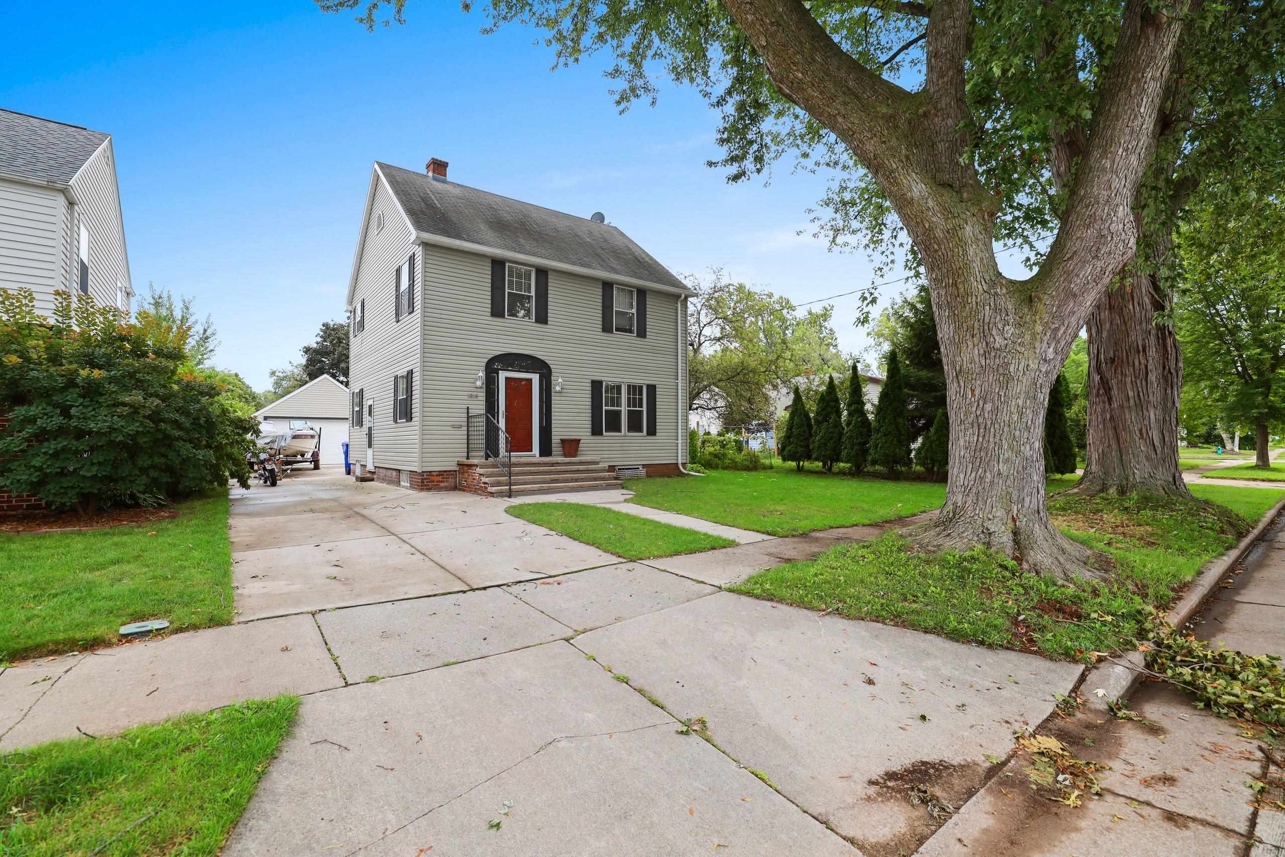 1816 N SUPERIOR Street Appleton Wisconsin United States, for Sale, residential,  , Fireside Realty LLC
