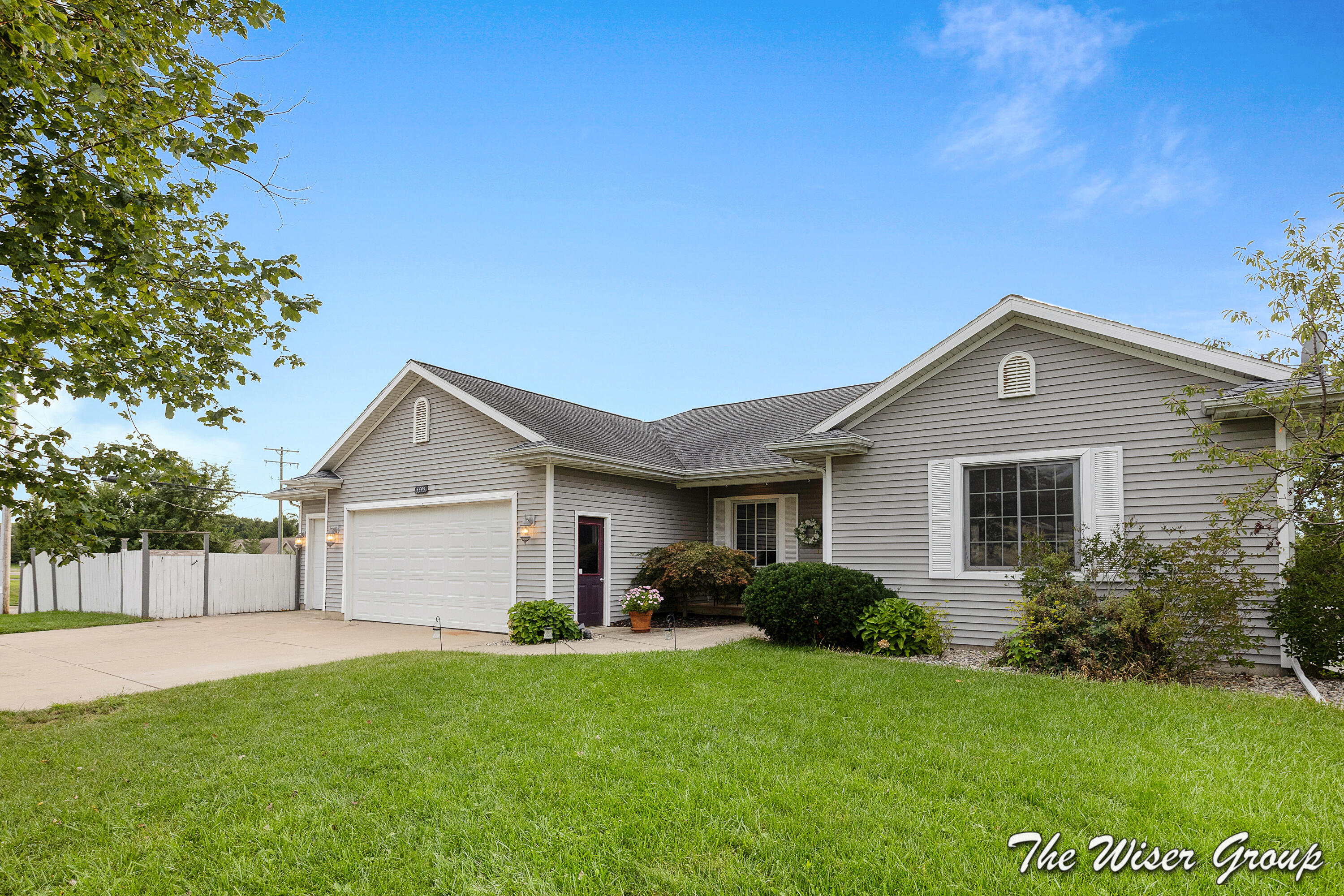 5595 Fieldstone Drive Wyoming Michigan United States, for Sale, residential,  , RW Daniels Realty