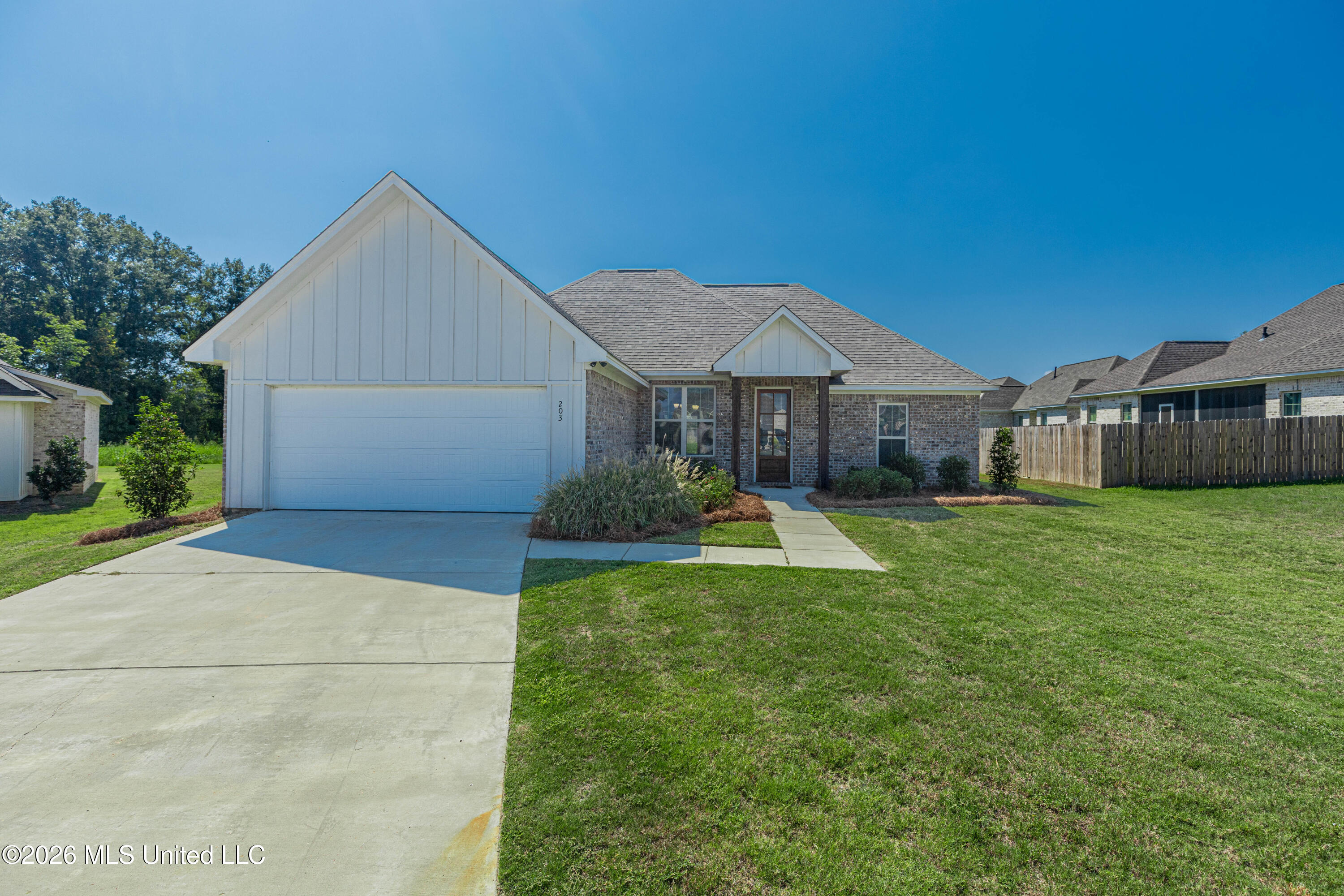203 Silver Maple Place Canton Mississippi United States, for Sale, residential, Jessica McLaurin, Rezults Realty, LLC