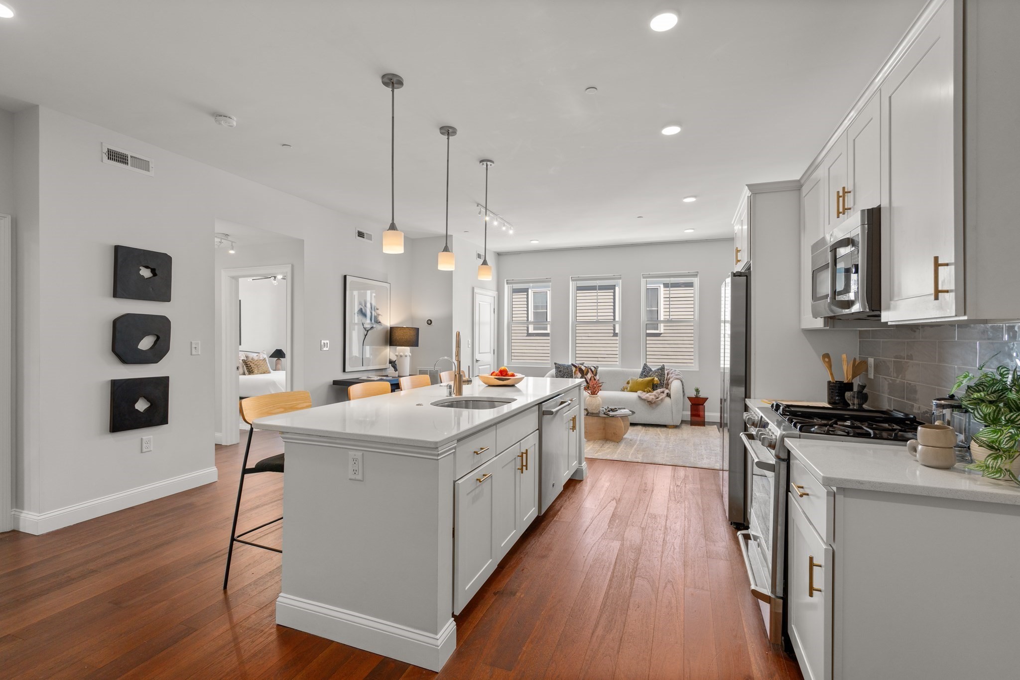 170 W Broadway  UNIT 310 Boston Massachusetts United States, for Sale, residential, Darcy Bento, South Boston  Realtor Bento Real Estate Group, Bento Real Estate Group, Inc.