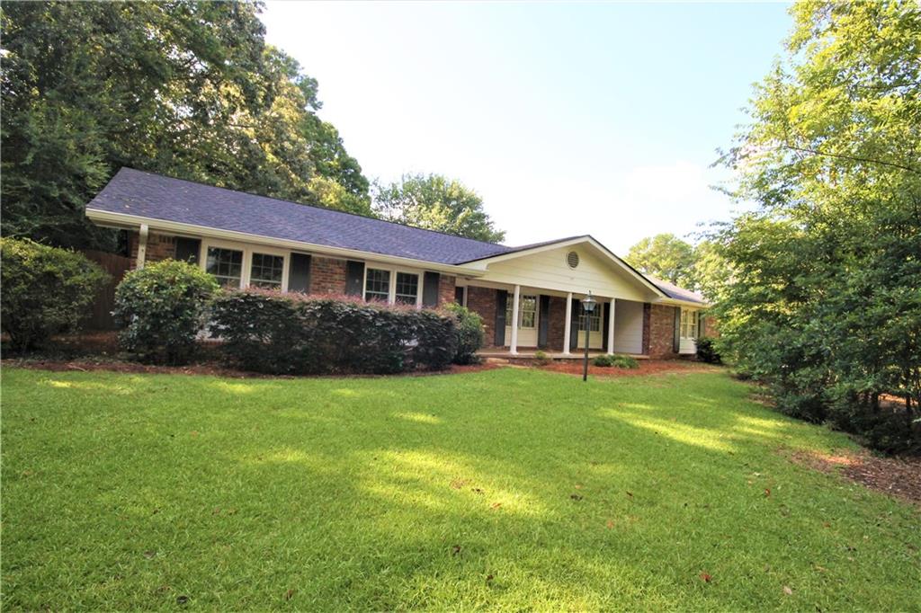 2953 Evans Woods Drive Atlanta Georgia United States, for Rent, residential, Nivia  De Oliveira, Homesmart