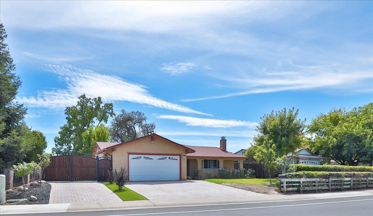 10220 Rockingham Drive Sacramento California United States, for Sale, residential, , Royalty Property Management & Realty