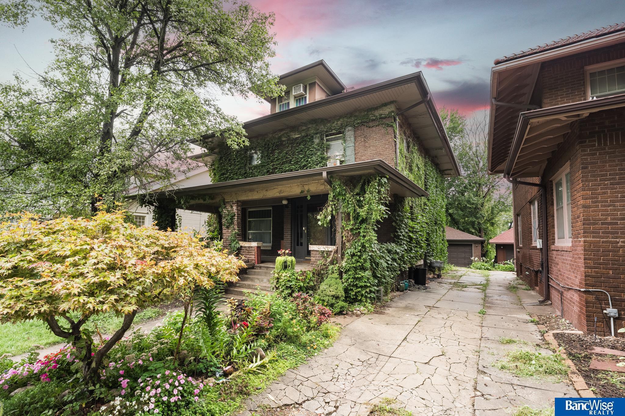 1811 S 24Th Street Lincoln Nebraska United States, for Sale, residential,  , Wolf Professional Realty PC
