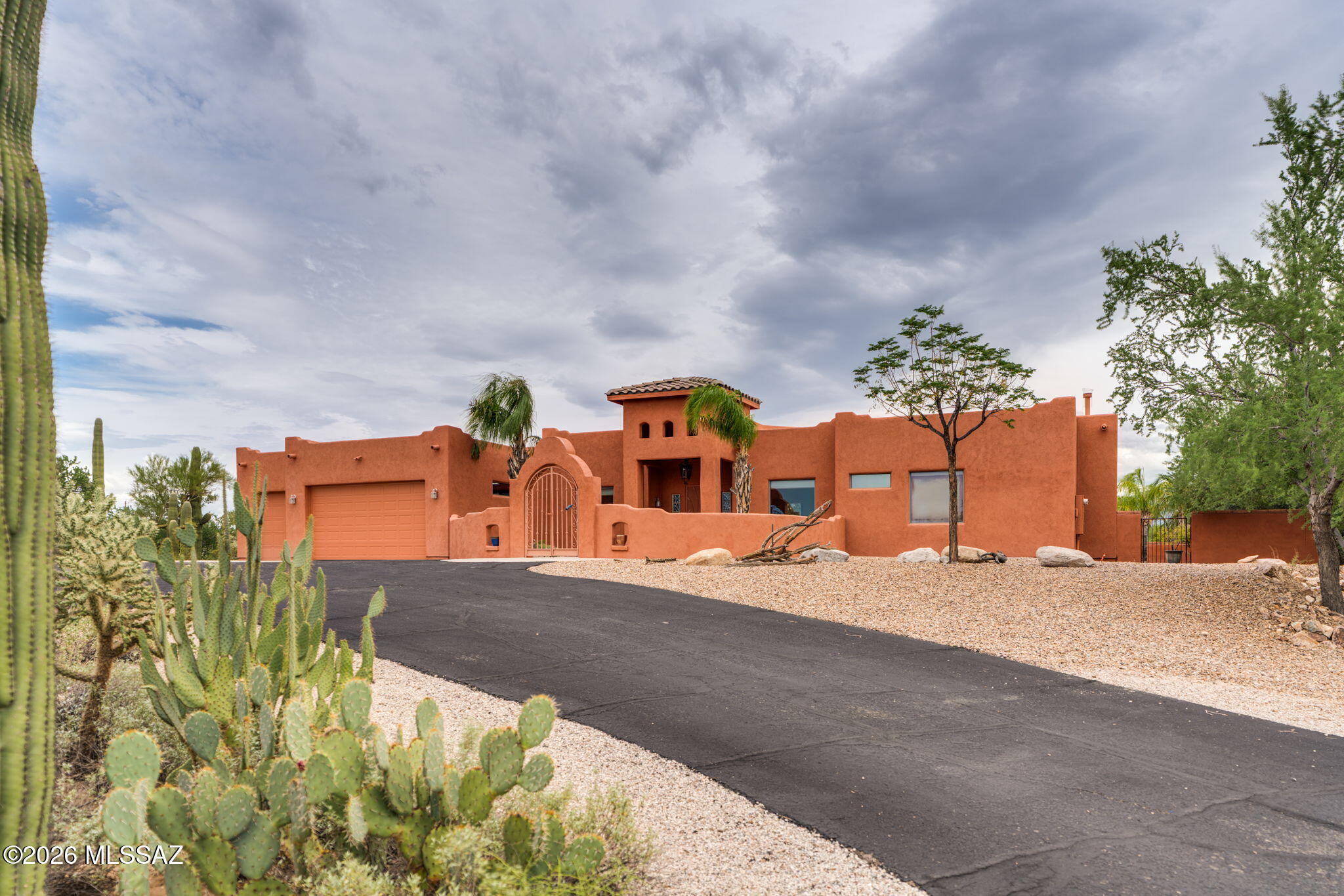 4832 W Lambert Lane Tucson Arizona United States, for Sale, residential, Aaron Lieberman, TIERRA ANTIGUA REALTY