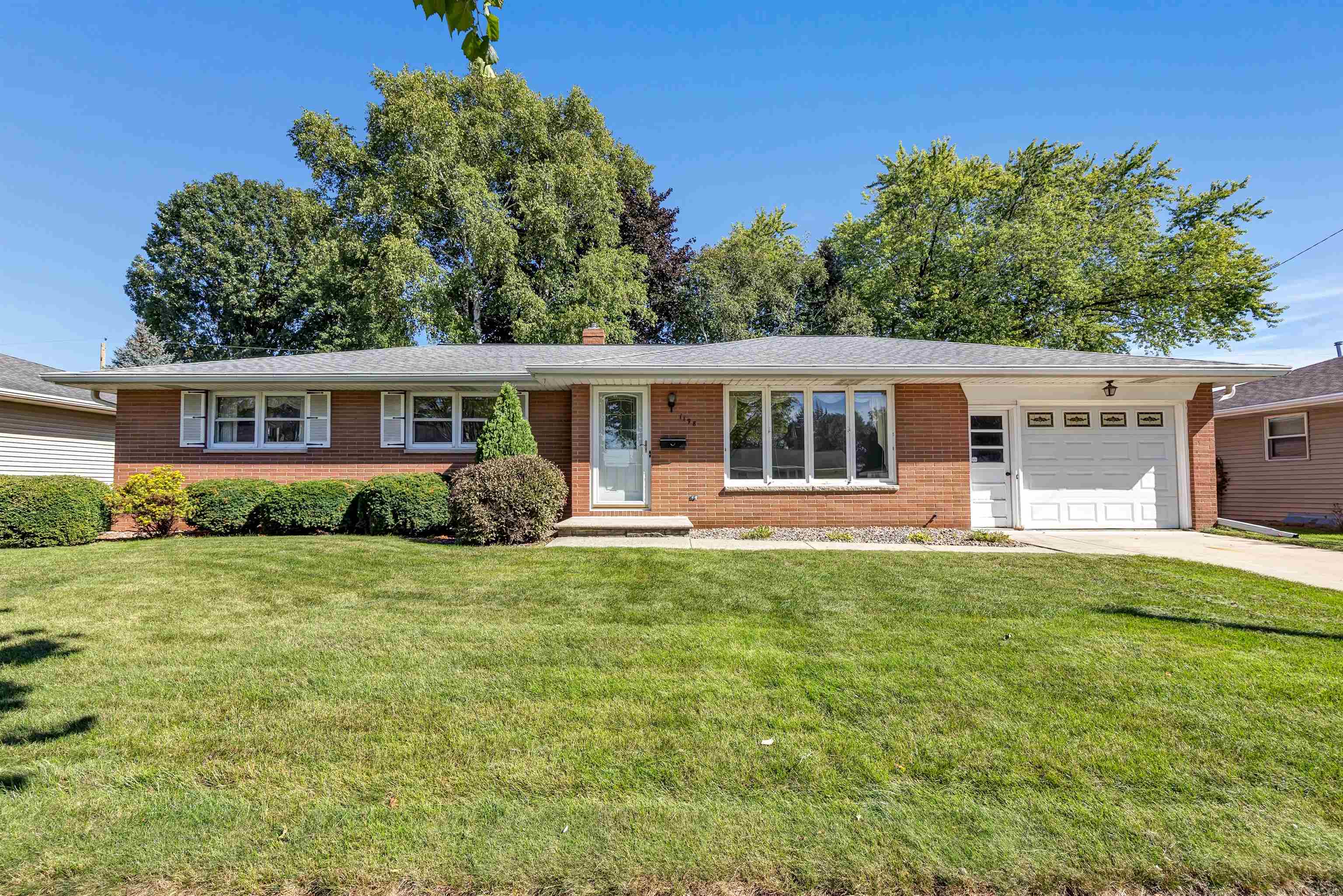 1198 KENWOOD Street Green Bay Wisconsin United States, for Sale, residential,  , Fireside Realty LLC