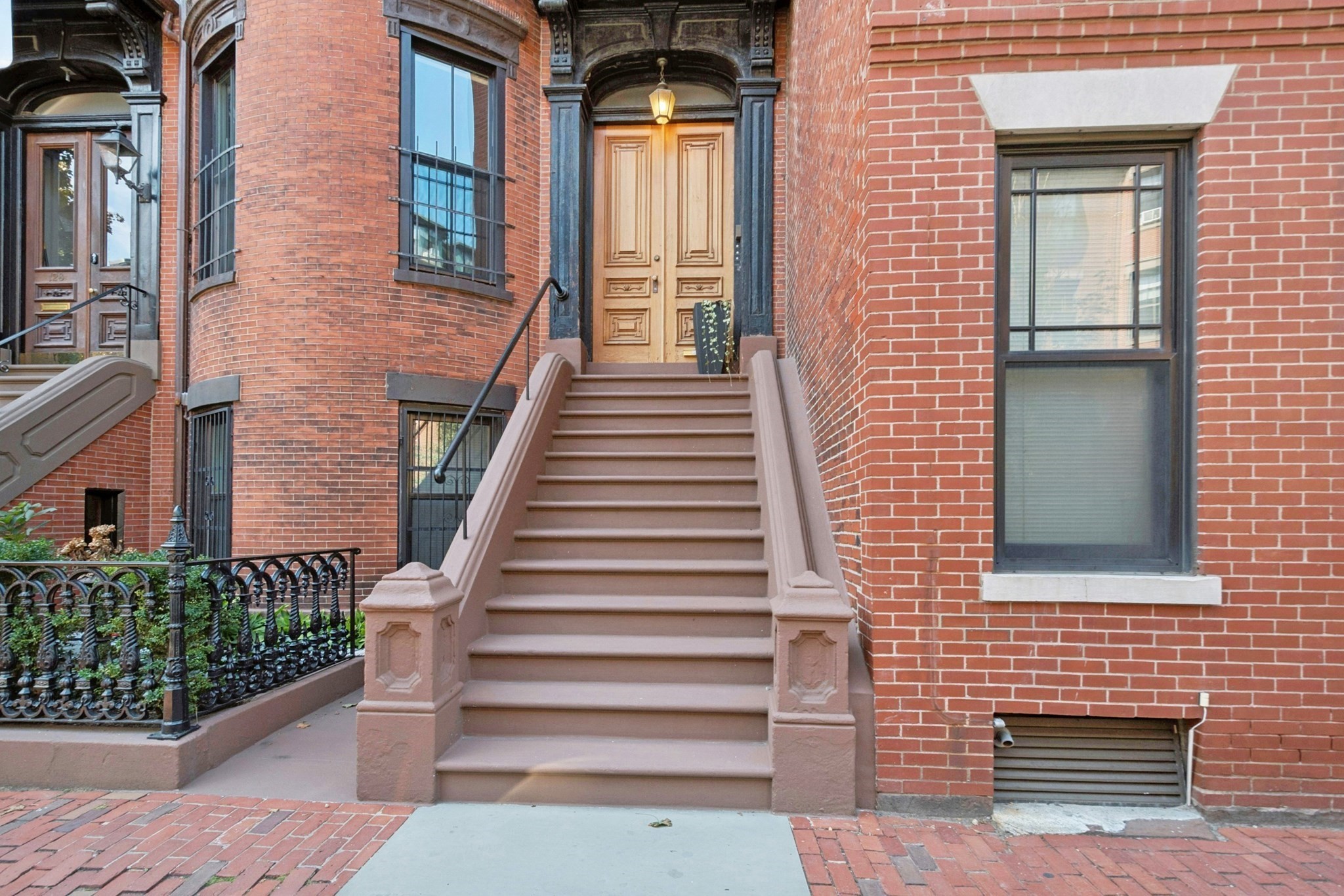 130 Pembroke St  UNIT 2 Boston Massachusetts United States, for Sale, residential, Darcy Bento, South Boston  Realtor Bento Real Estate Group, Bento Real Estate Group, Inc.