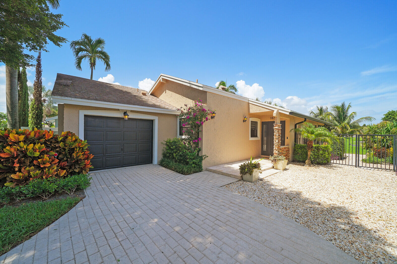 1875 NW 10th Street Delray Beach Florida United States, for Sale, residential, Arlene   Toolsie  , Re/Max Direct