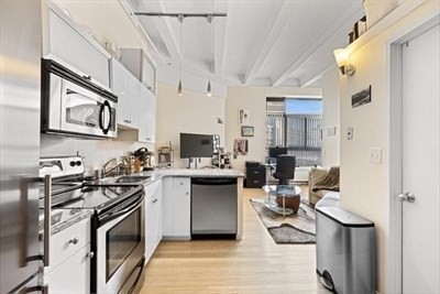 12 Stoneholm Street  UNIT 524 Boston Massachusetts United States, for Rent, residential,  , The Edwards Realty Team - Barrett Sotheby's International Realty