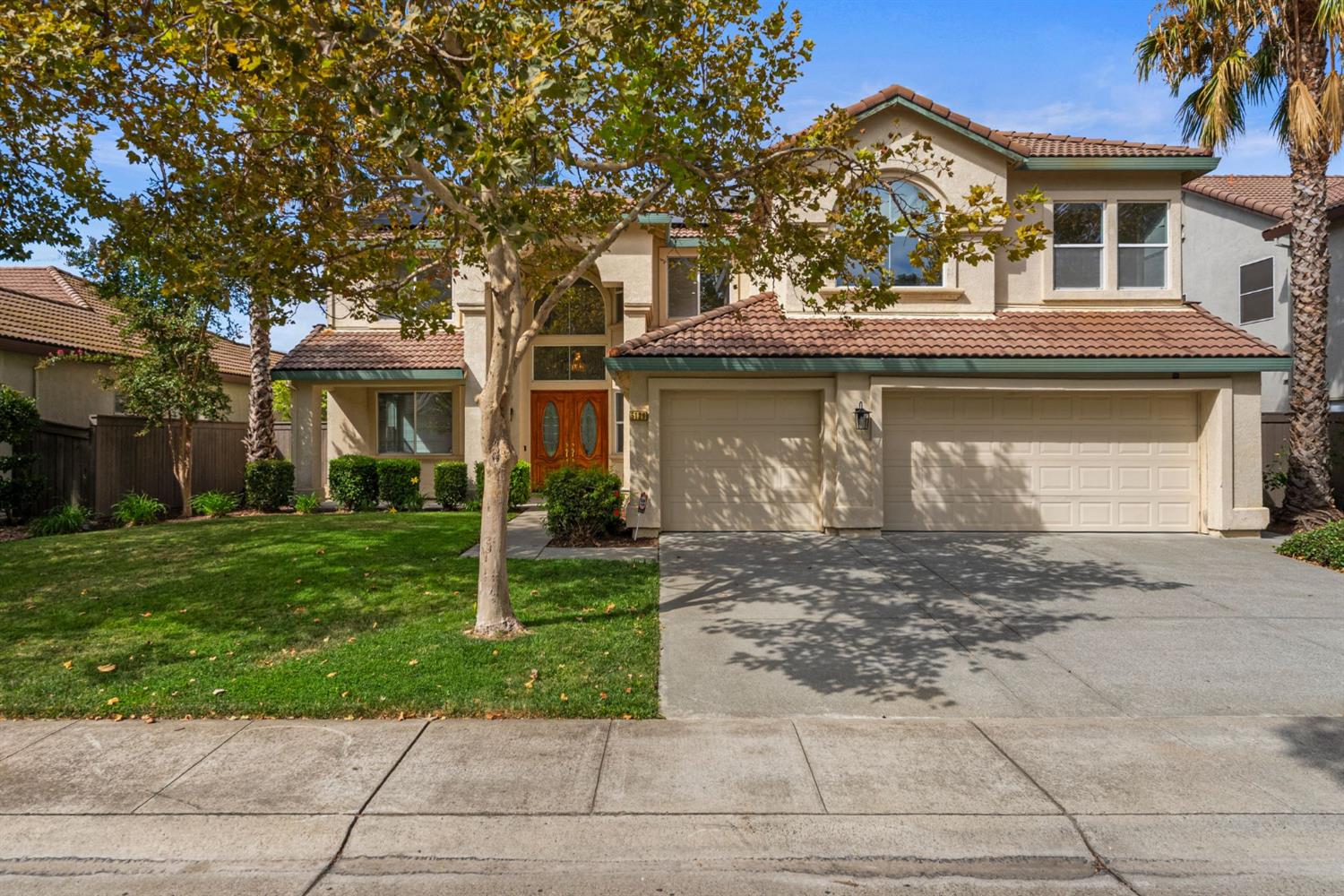 5129 Fredericksburg Way Sacramento California United States, for Sale, residential,  , Royalty Property Management & Realty