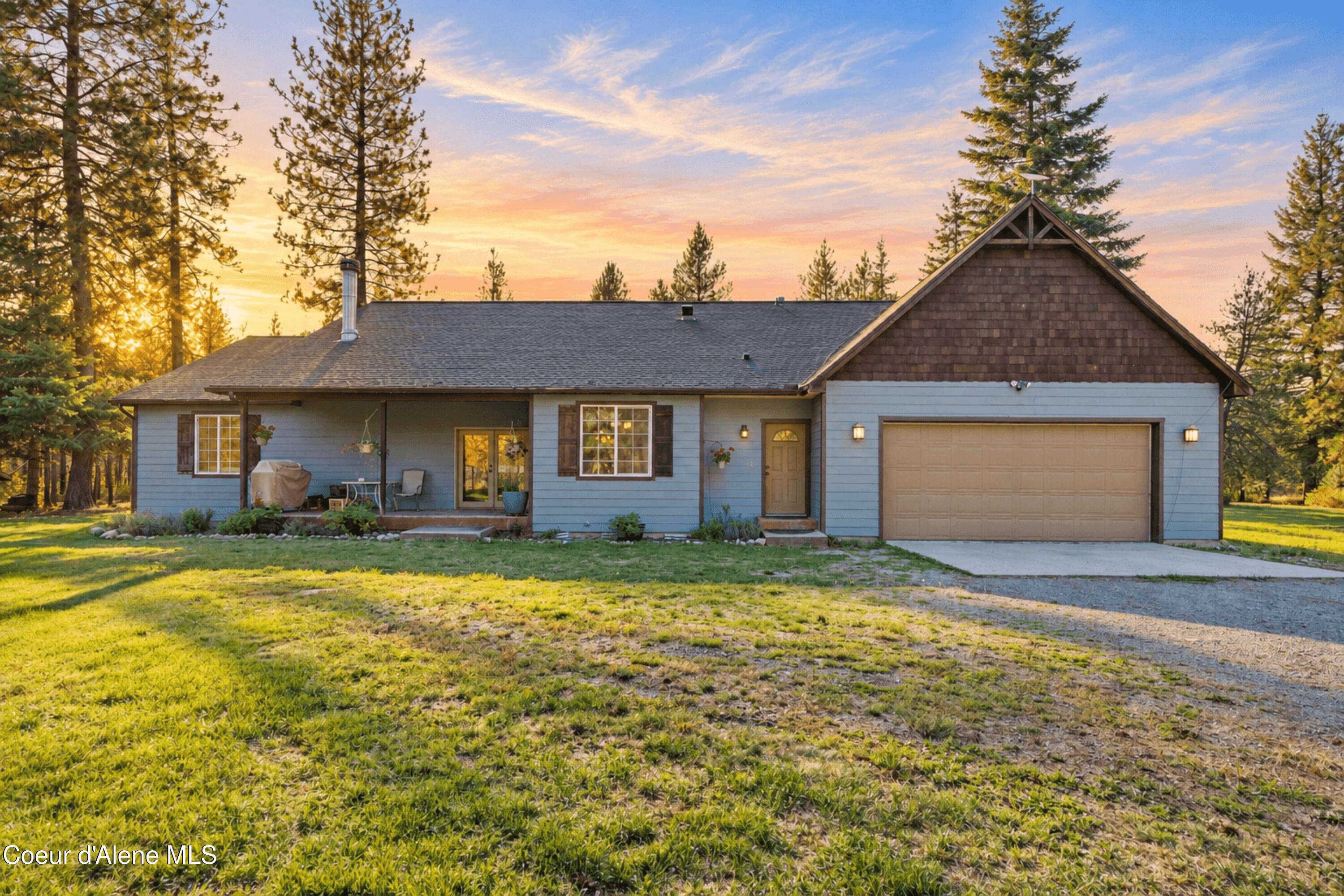 19860 N Moose Trail Rathdrum Idaho United States, for Sale, residential, Jenna Wynand, Realty ONE Group Eclipse