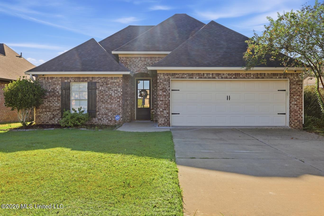 304 Ridge Pointe Drive Brandon Mississippi United States, for Sale, residential, Jessica McLaurin, Rezults Realty, LLC