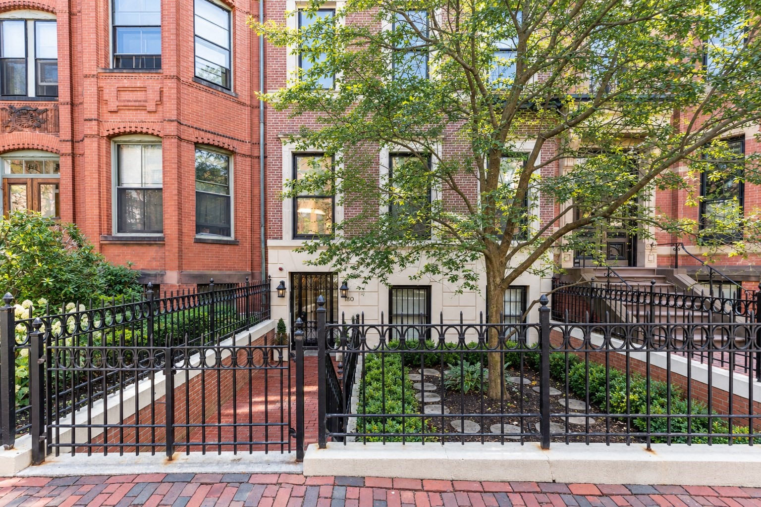 180 Marlborough St  UNIT 2 Boston Massachusetts United States, for Sale, residential, Darcy Bento, South Boston  Realtor Bento Real Estate Group, Bento Real Estate Group, Inc.