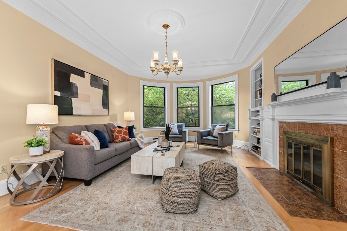 403 Marlborough St  UNIT 9 Boston Massachusetts United States, for Sale, residential,  , The Edwards Realty Team - Barrett Sotheby's International Realty