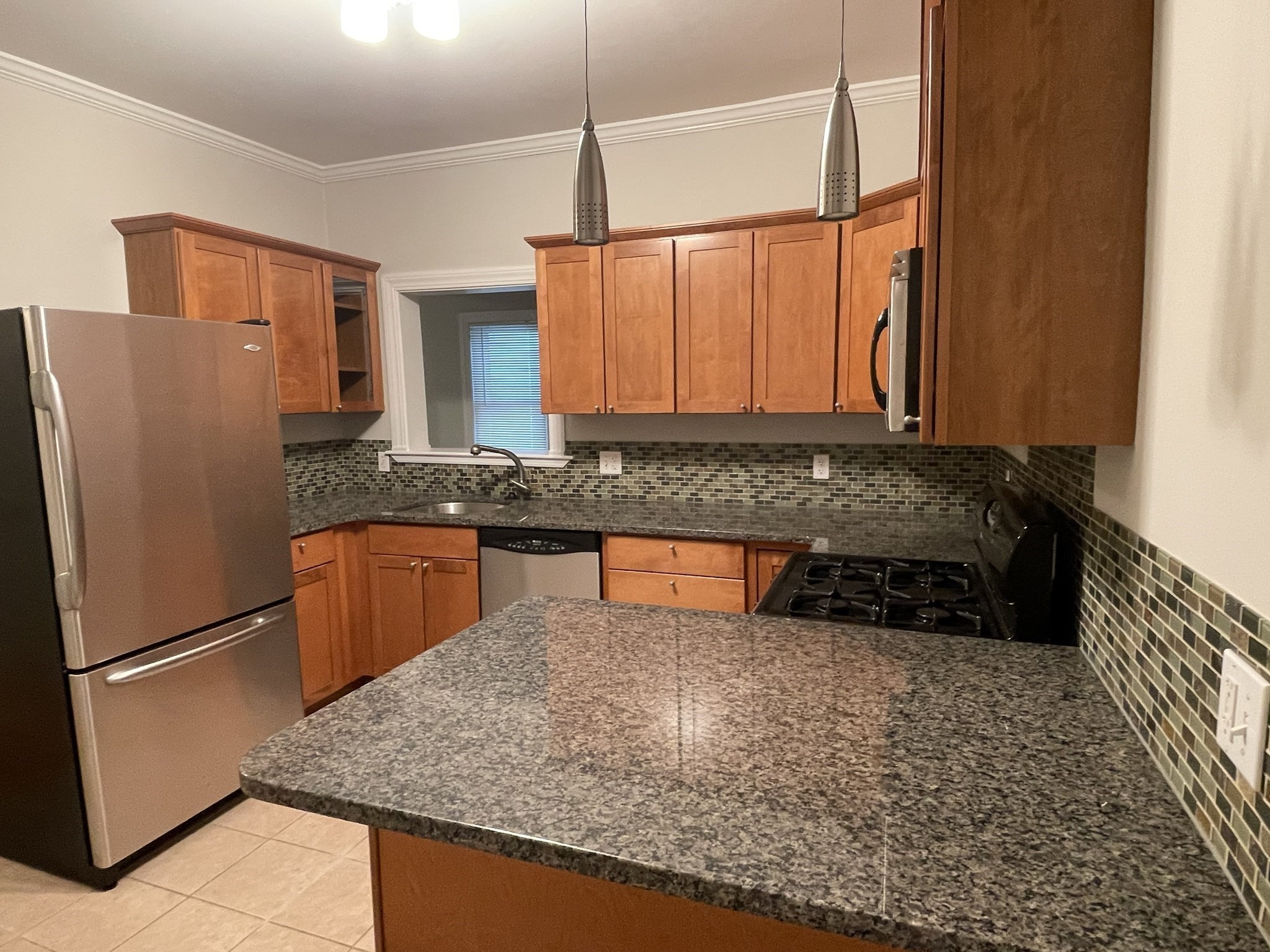 258 W Broadway  UNIT 6 Boston Massachusetts United States, for Rent, residential,  , The Edwards Realty Team - Barrett Sotheby's International Realty