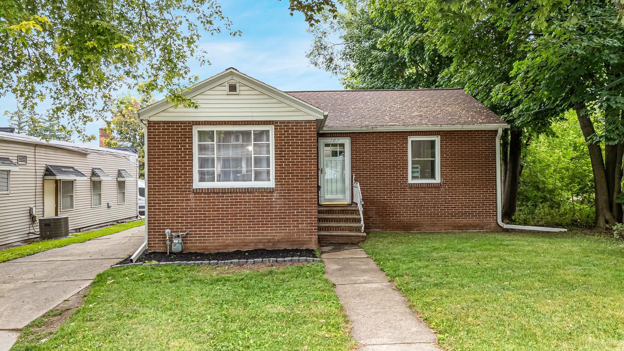 107 S ONEIDA Street Green Bay Wisconsin United States, for Sale, residential,  , Fireside Realty LLC