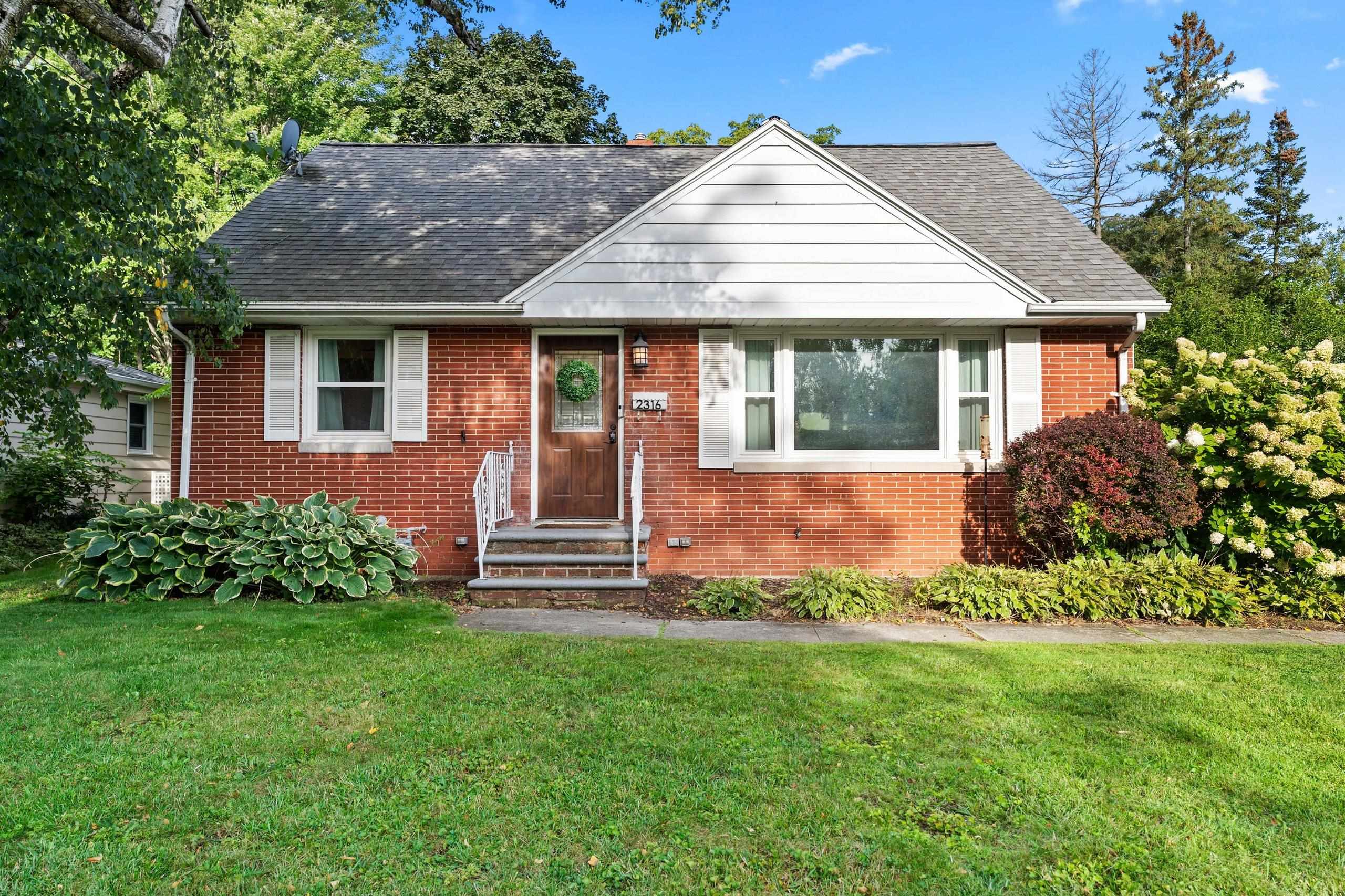 2316 MEADOW Lane Green Bay Wisconsin United States, for Sale, residential,  , Fireside Realty LLC