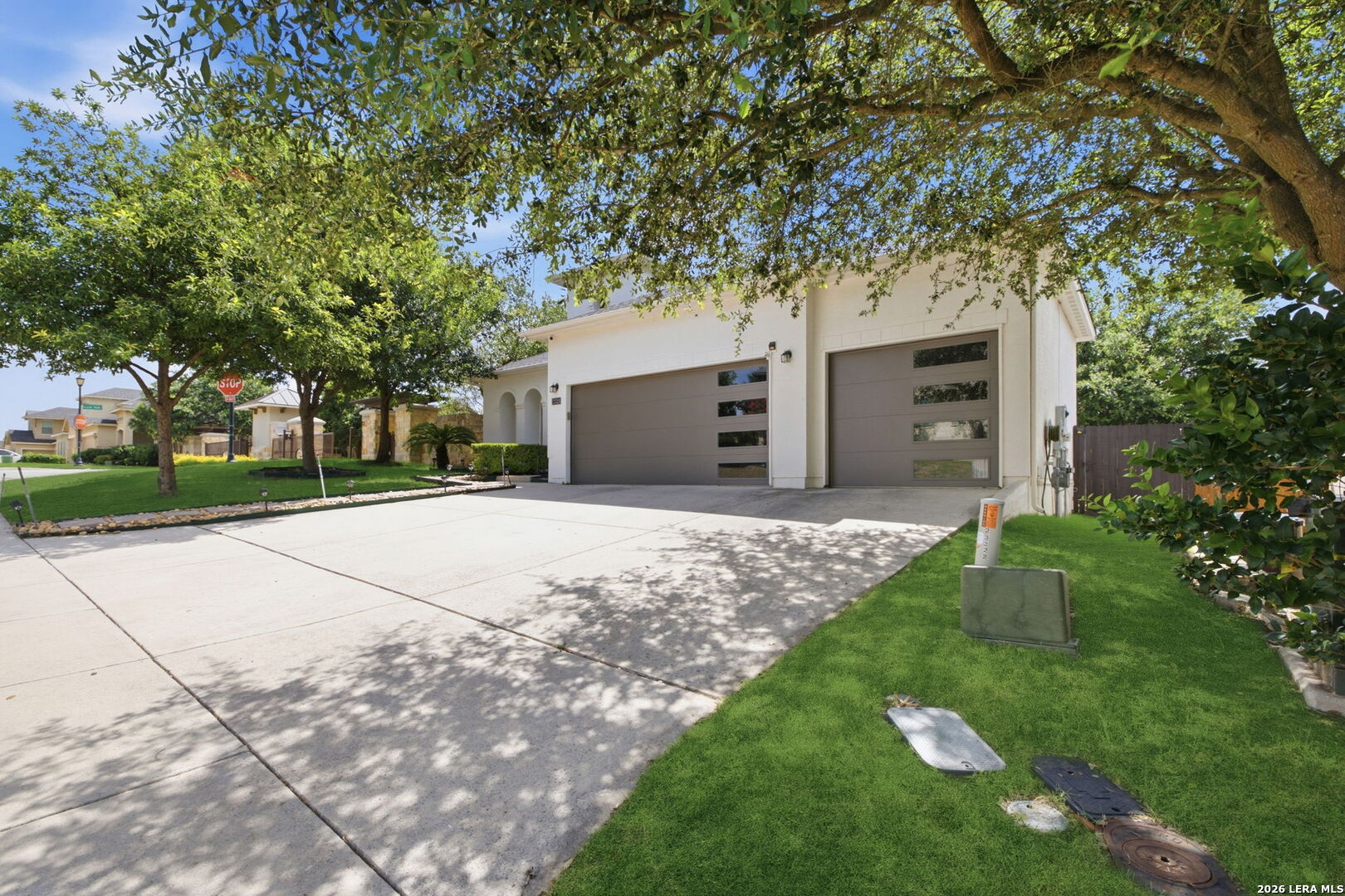 23326 WOODLAWN RDG San Antonio Texas United States, for Sale, residential, Rita Vera, Central Metro Realty LLC