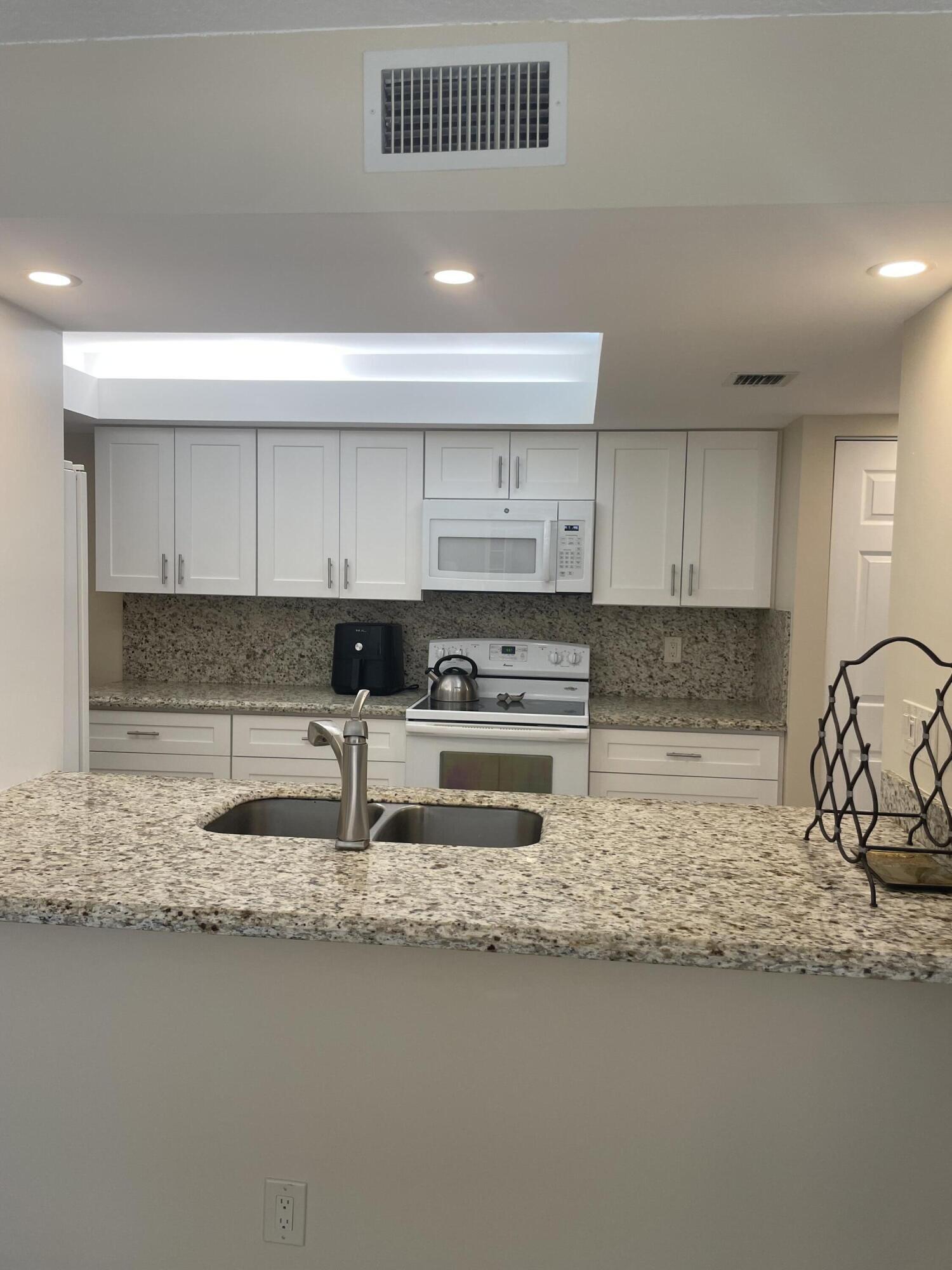 450 Egret Circle APT 9203 Delray Beach Florida United States, for Rent, residential, Arlene   Toolsie  , Re/Max Direct
