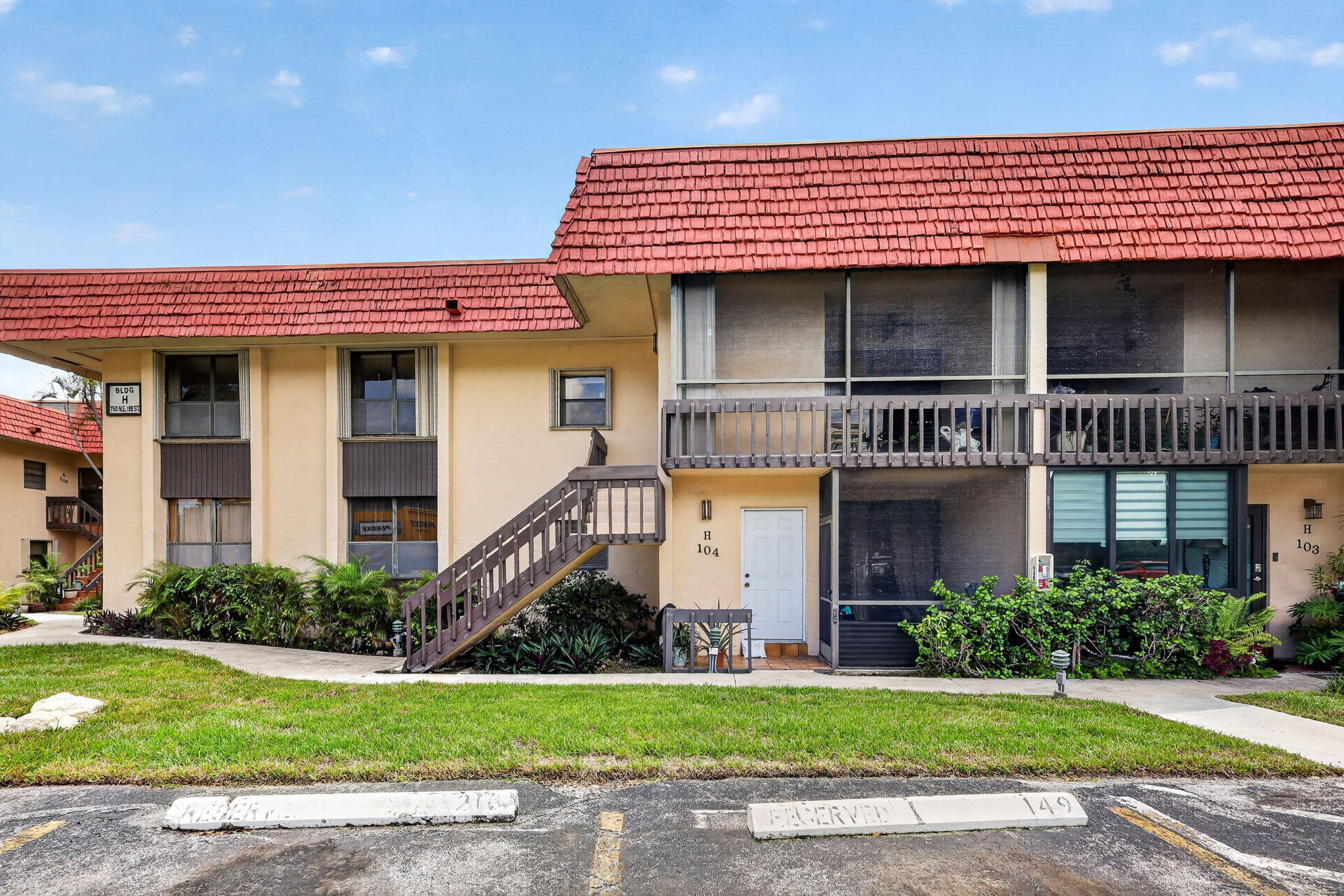750 NE 199TH Street APT 204H Miami Florida United States, for Sale, residential,  , INCOM OFFICE EXAMPLE