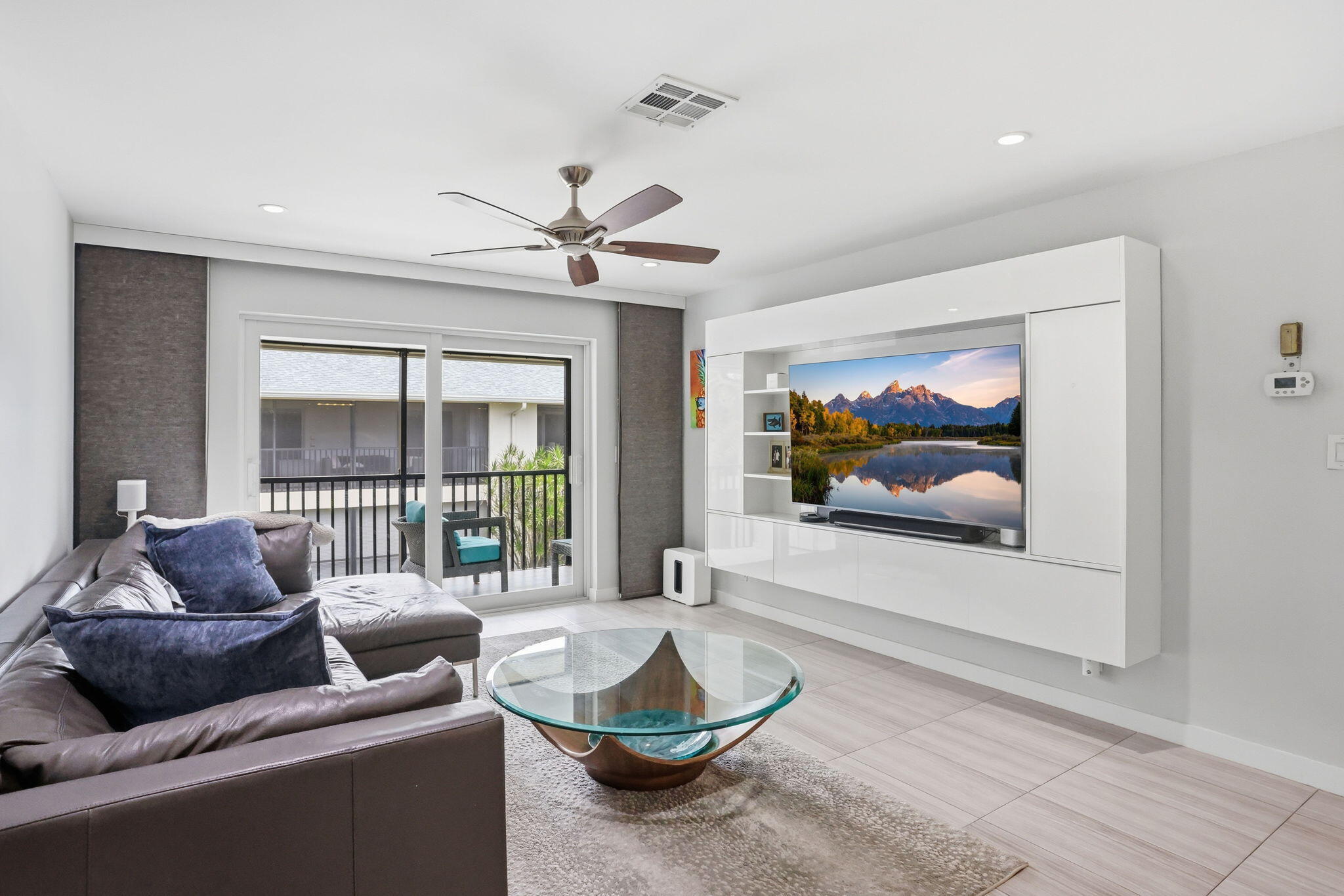 807 NE 1st Street APT 6w Delray Beach Florida United States, for Sale, residential, Arlene   Toolsie  , Re/Max Direct