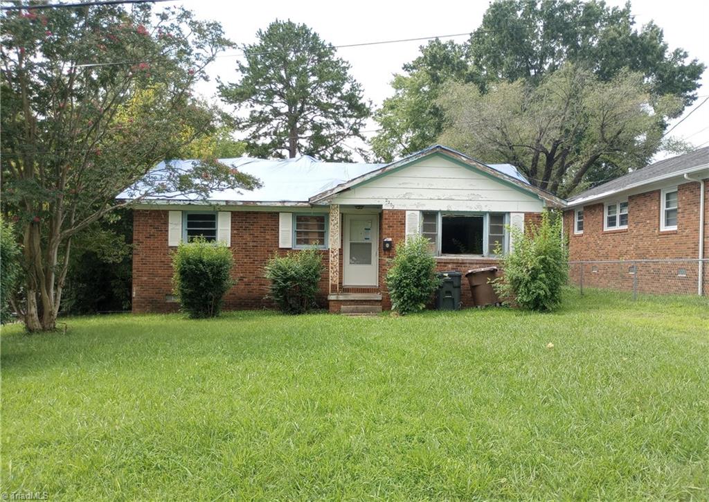 2202 Pear Street Greensboro North Carolina United States, for Sale, residential, , The Headley Group Realty