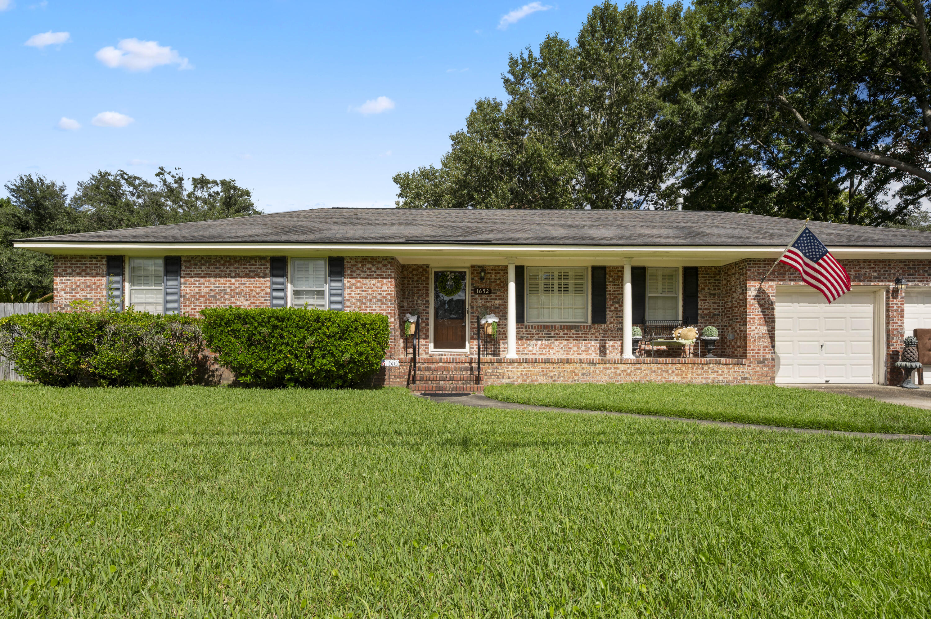 1652 Boone Hall Drive Charleston South Carolina United States, for Rent, residential,  , Adler Realty